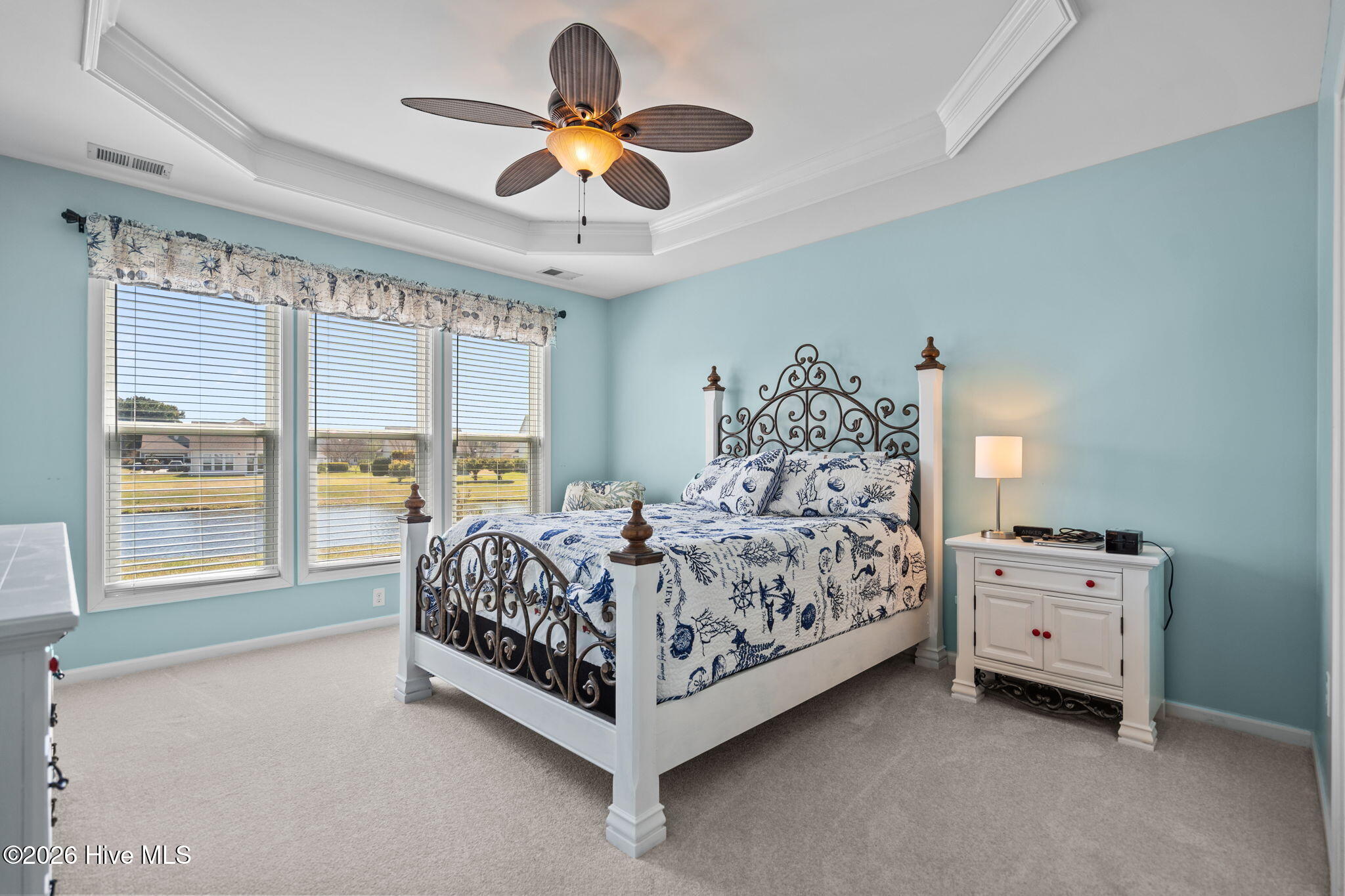 100562471 | Photo 24