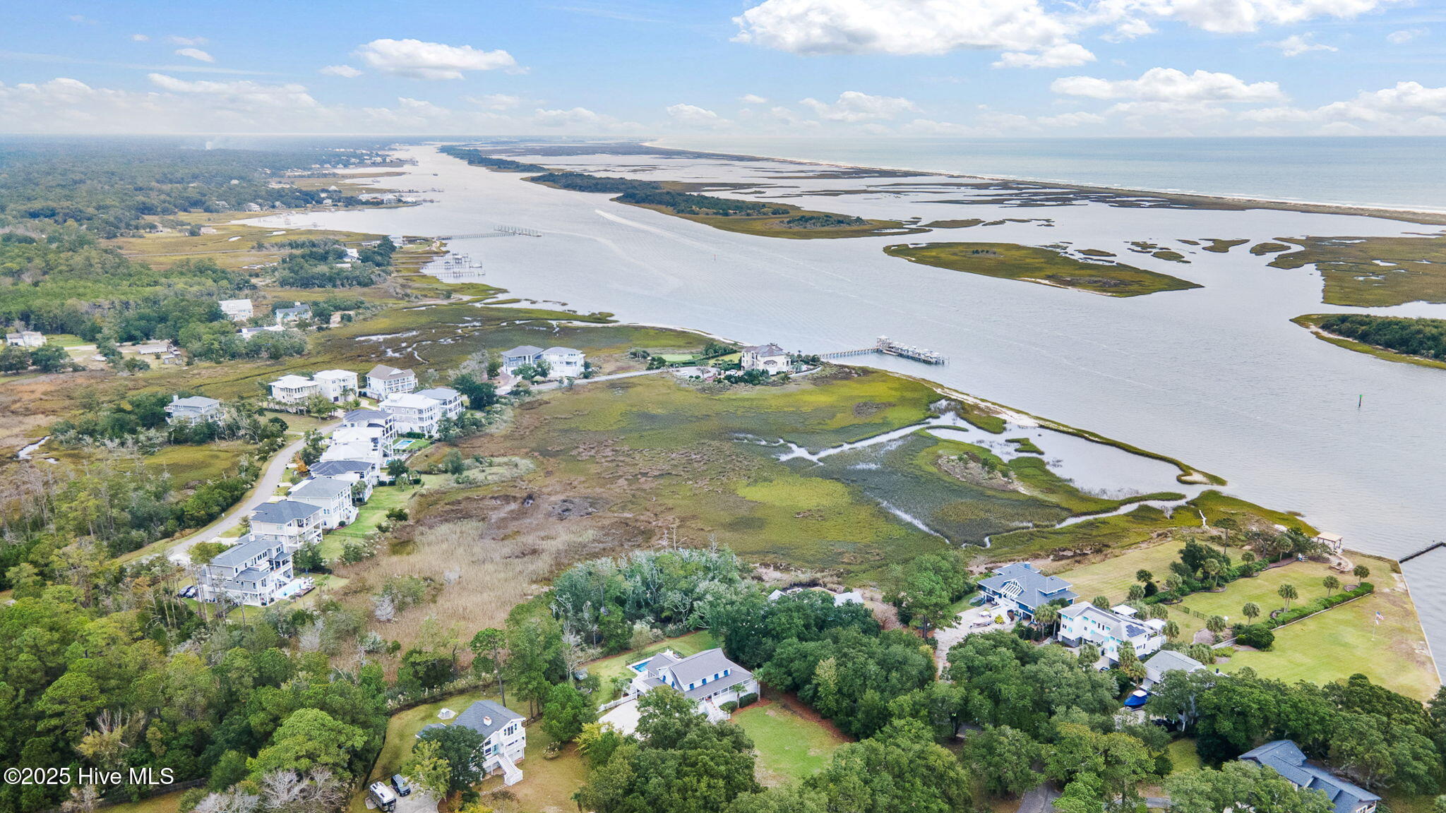 100548245 | Photo 61