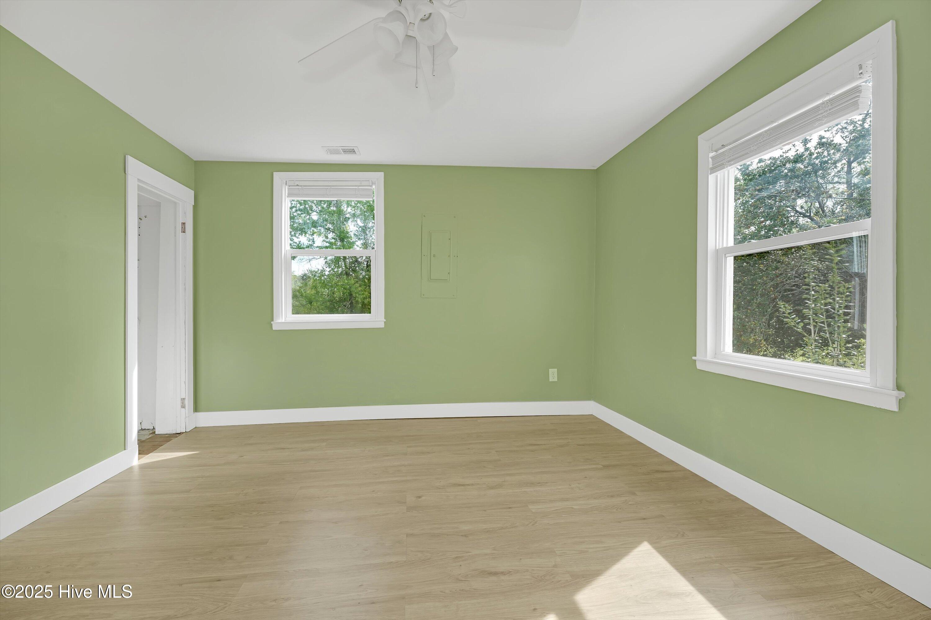 100500316 | Photo 11