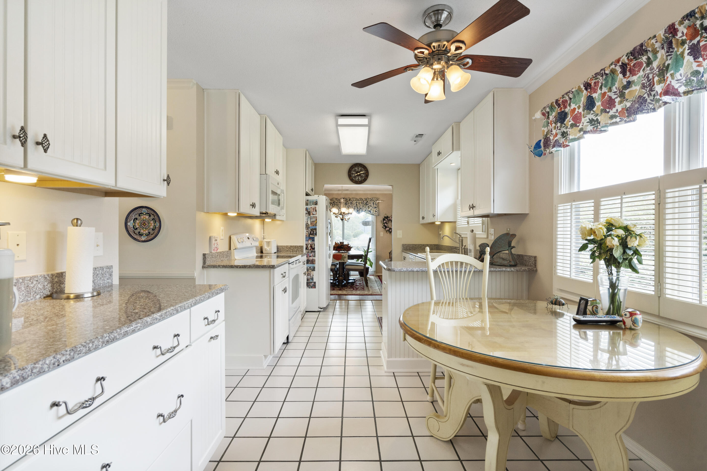 100558644 | Photo 31