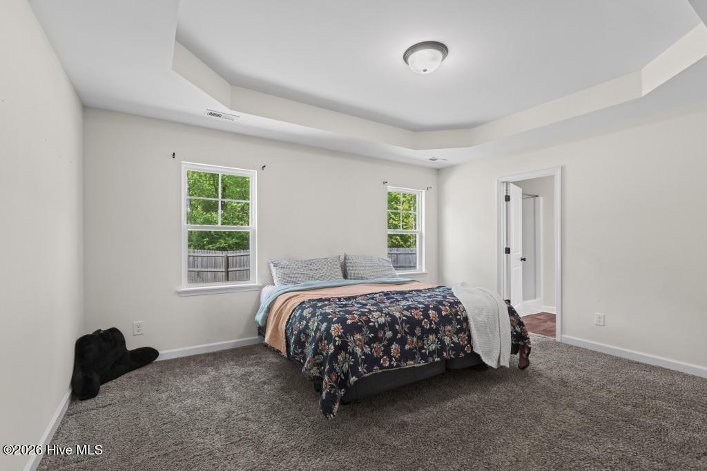 100567312 | Photo 16