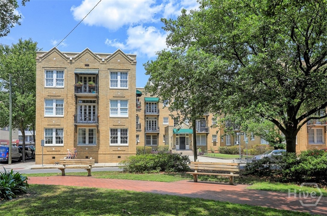 1st image of 210 E State St #16, Savannah, GA 31401 | MLS# SA362176