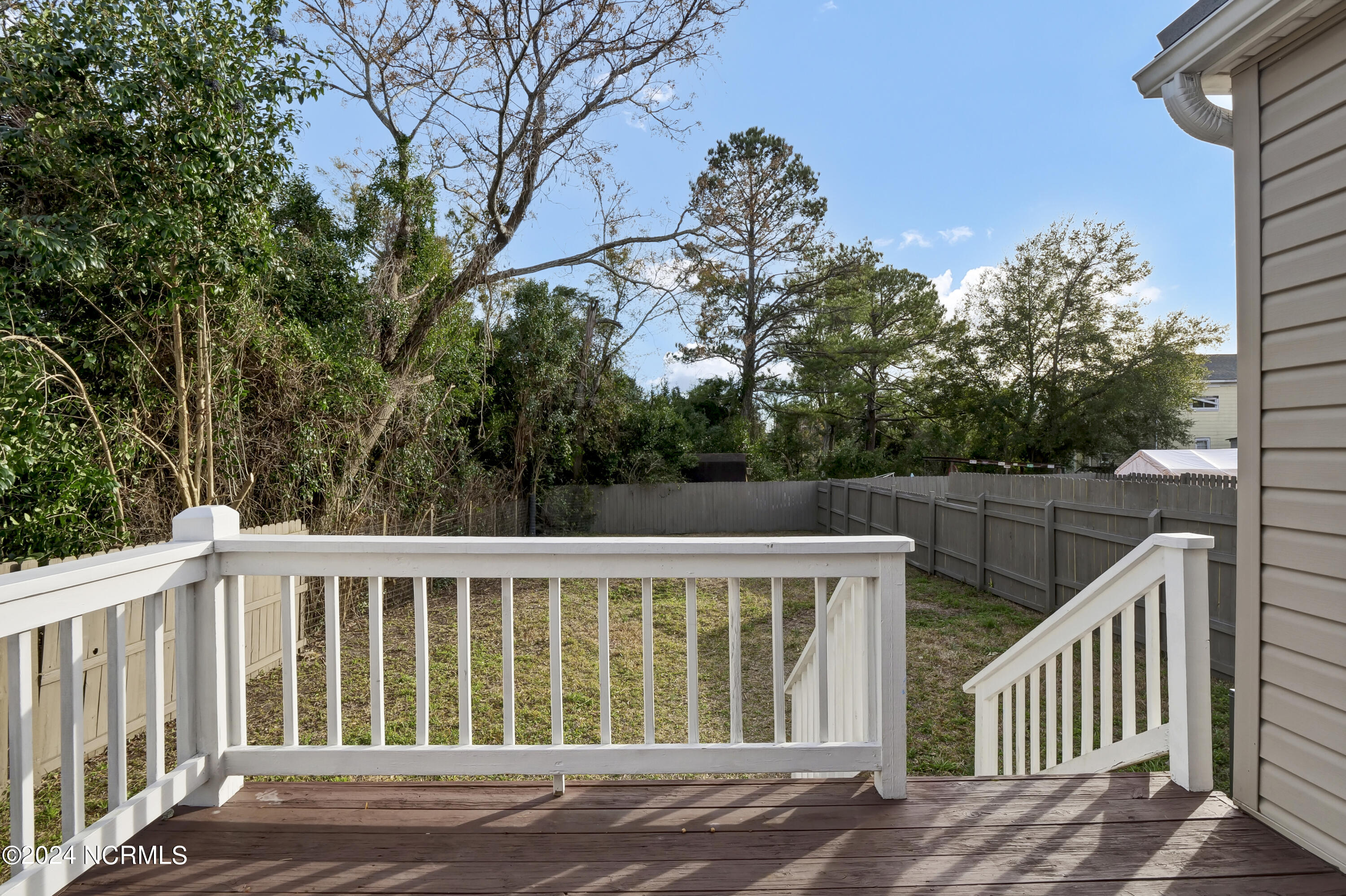 100501842 | Photo 19