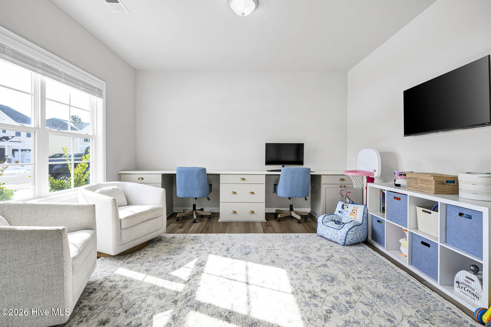 100552838 | Photo 12