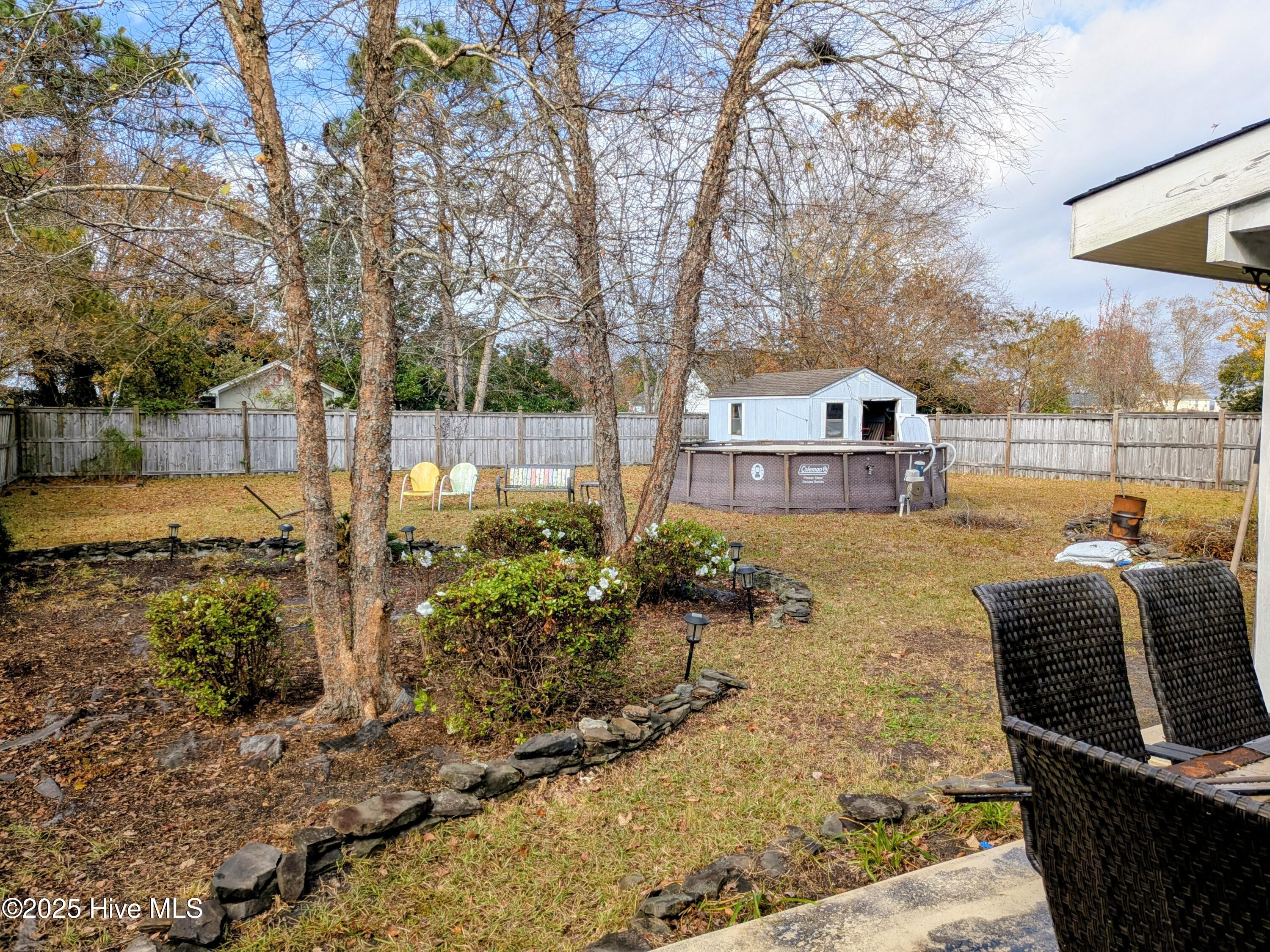 100540350 | Photo 21