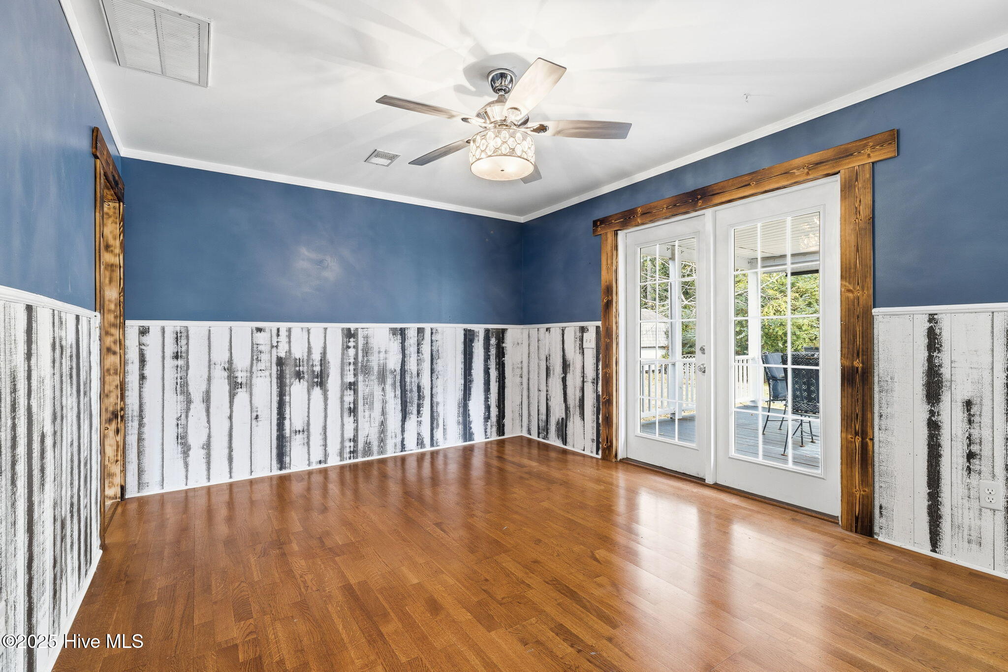 100539016 | Photo 24