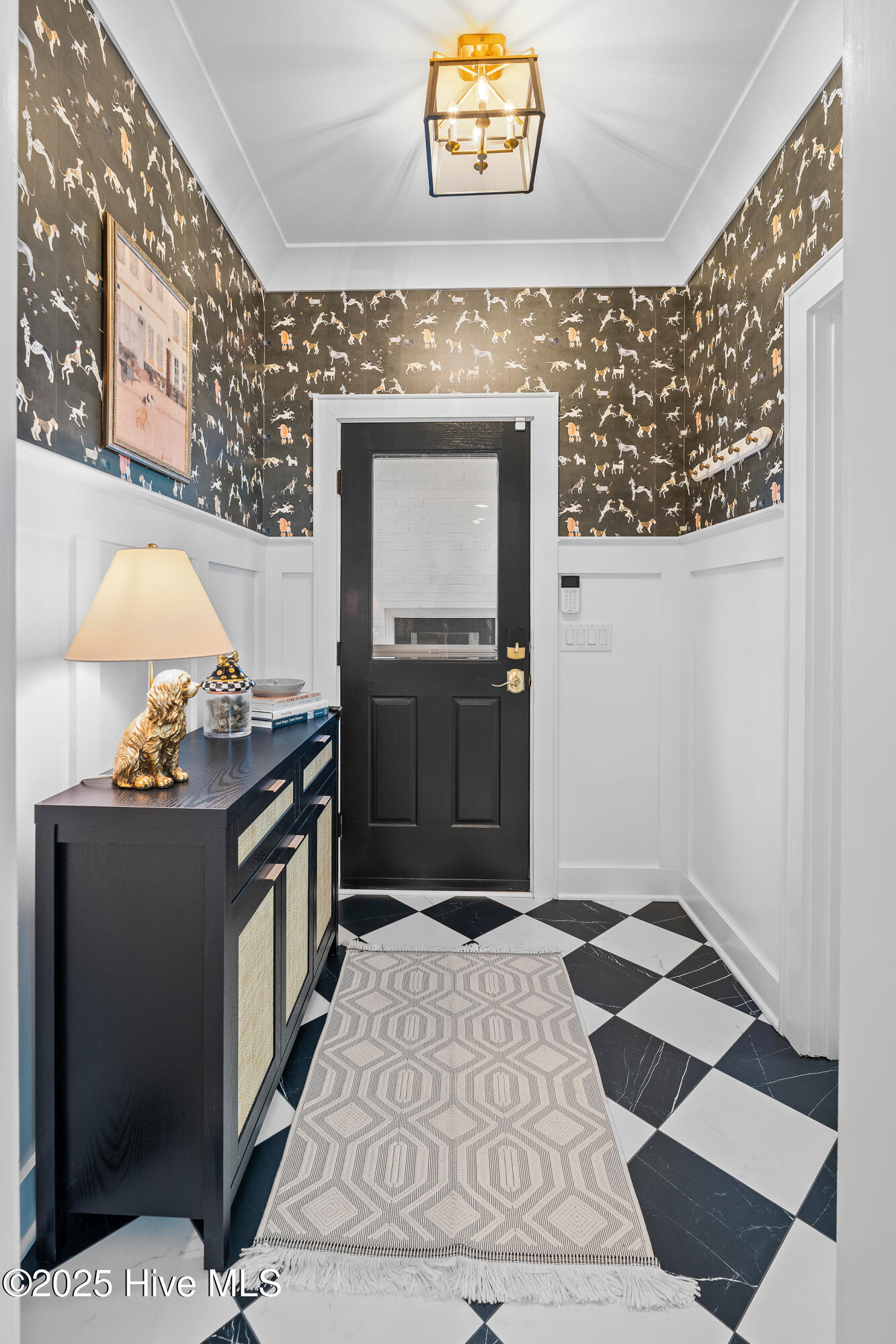 100542348 | Photo 22