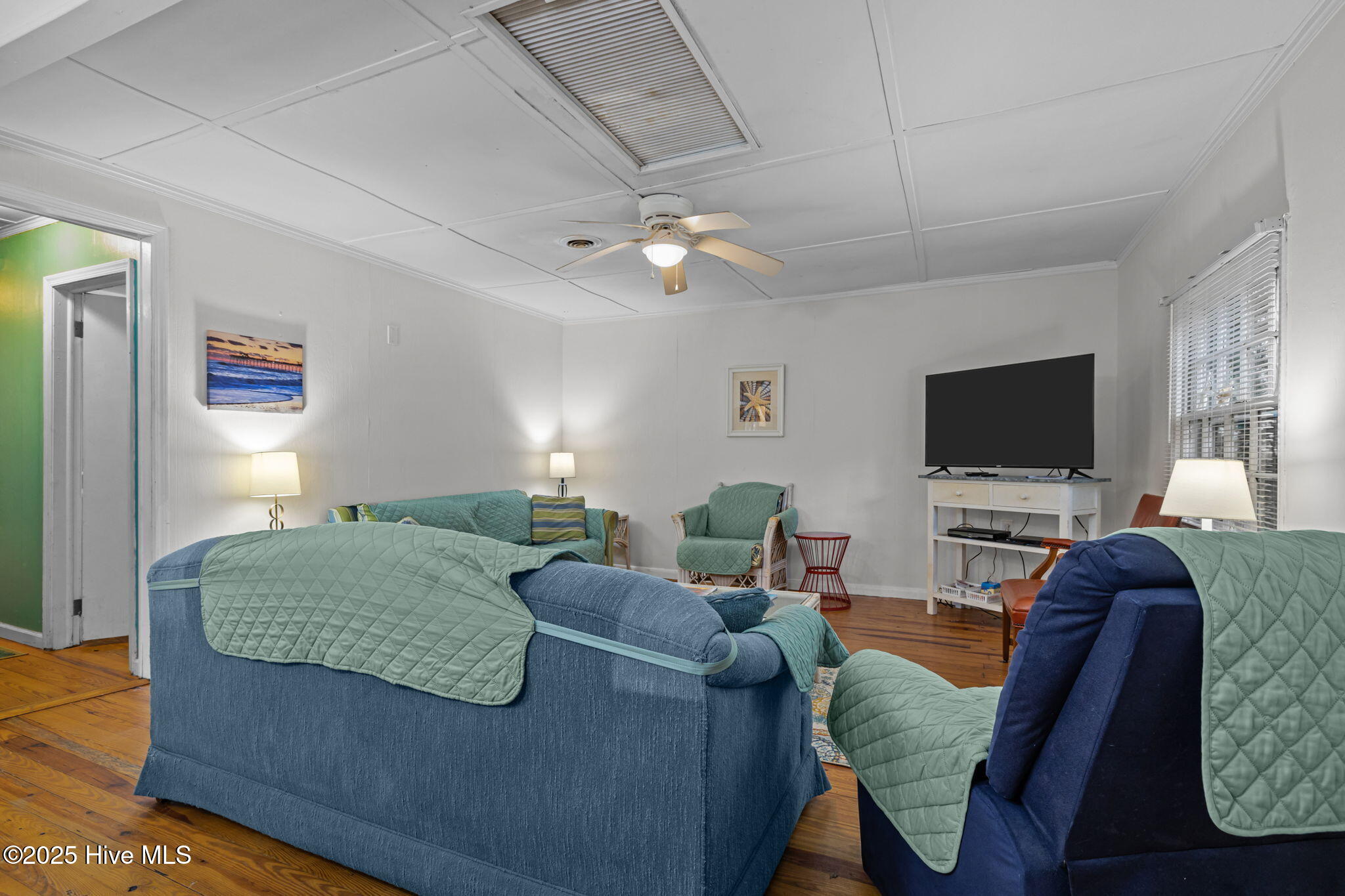 100535776 | Photo 20