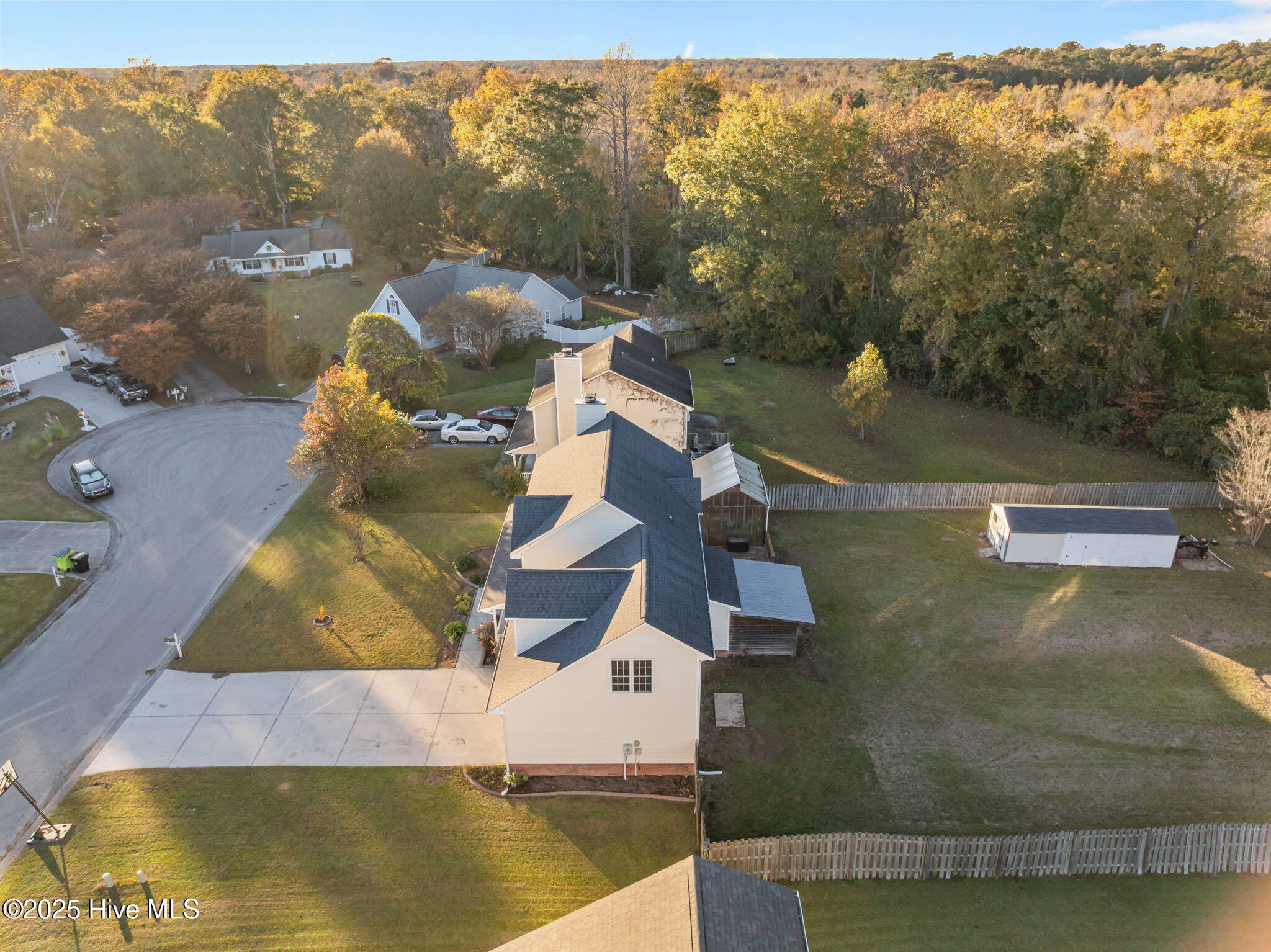 100545429 | Photo 37