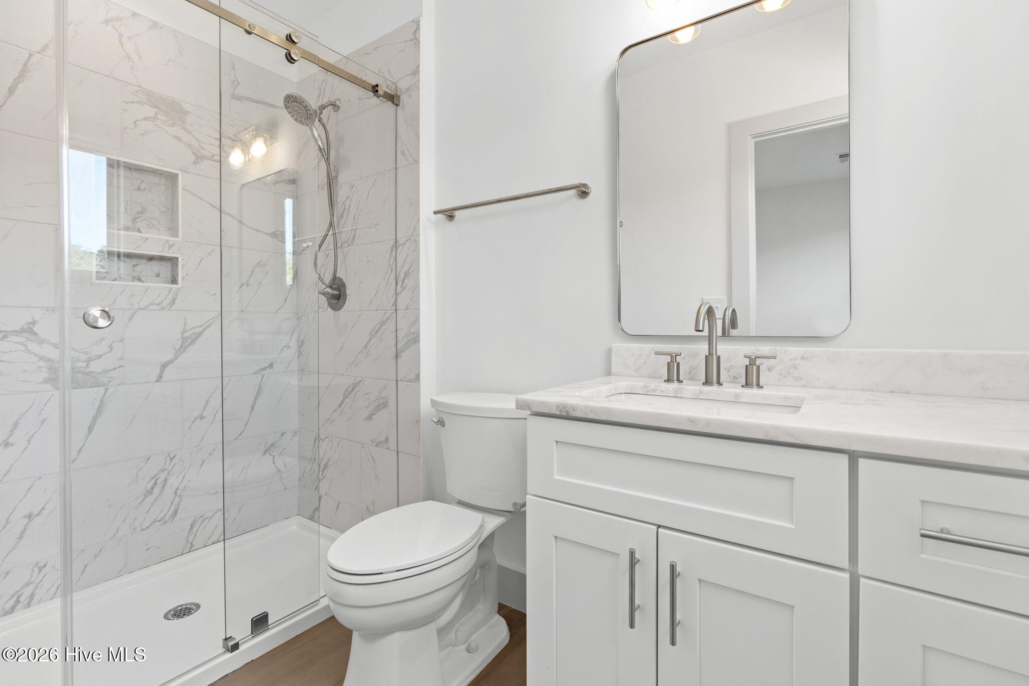 100541955 | Photo 28