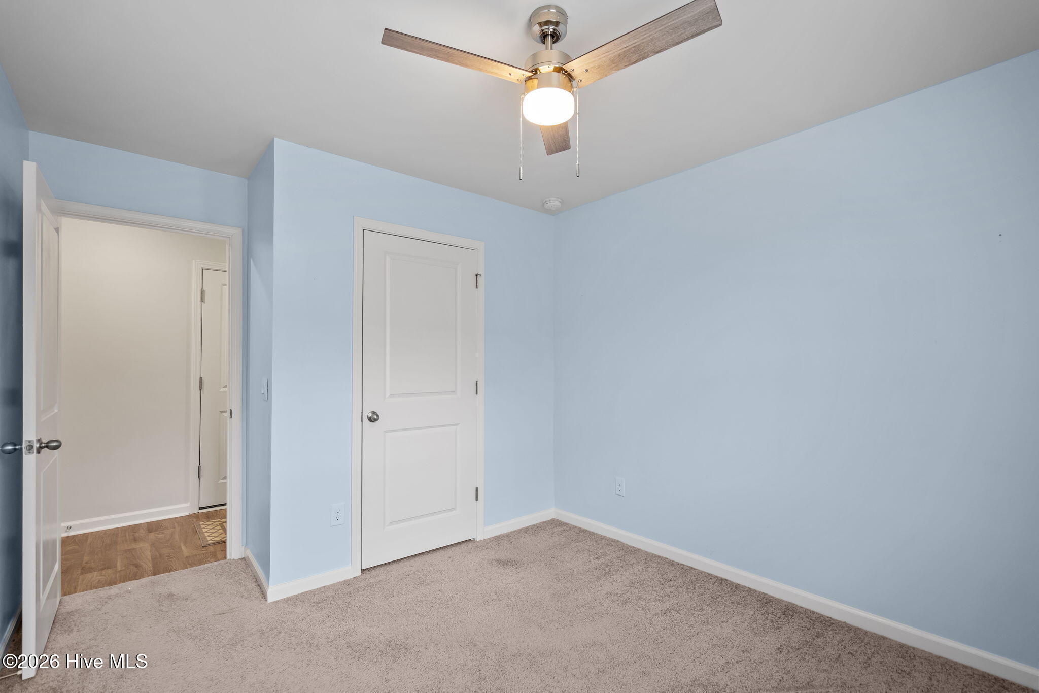 100555354 | Photo 22