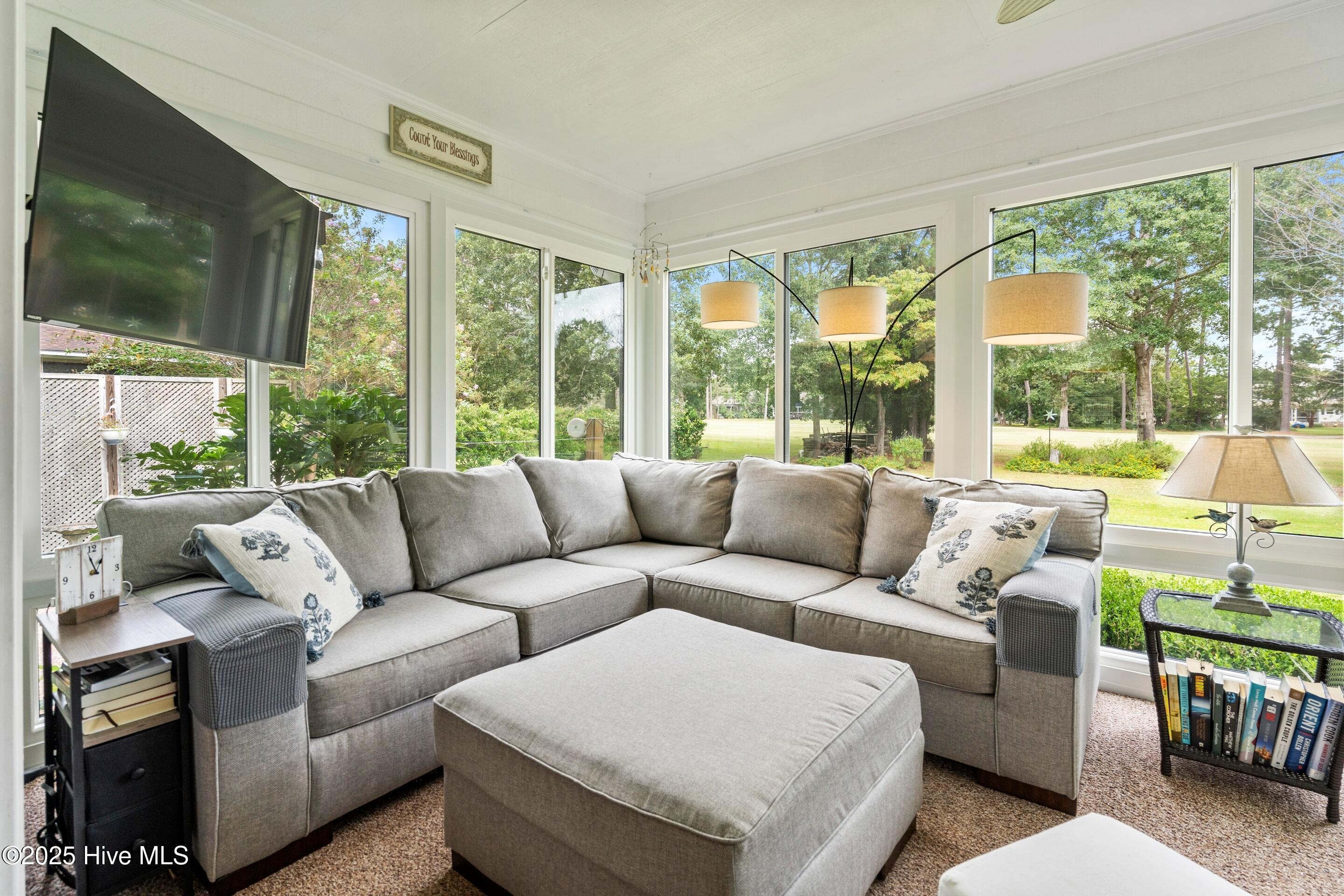 100531980 | Photo 24