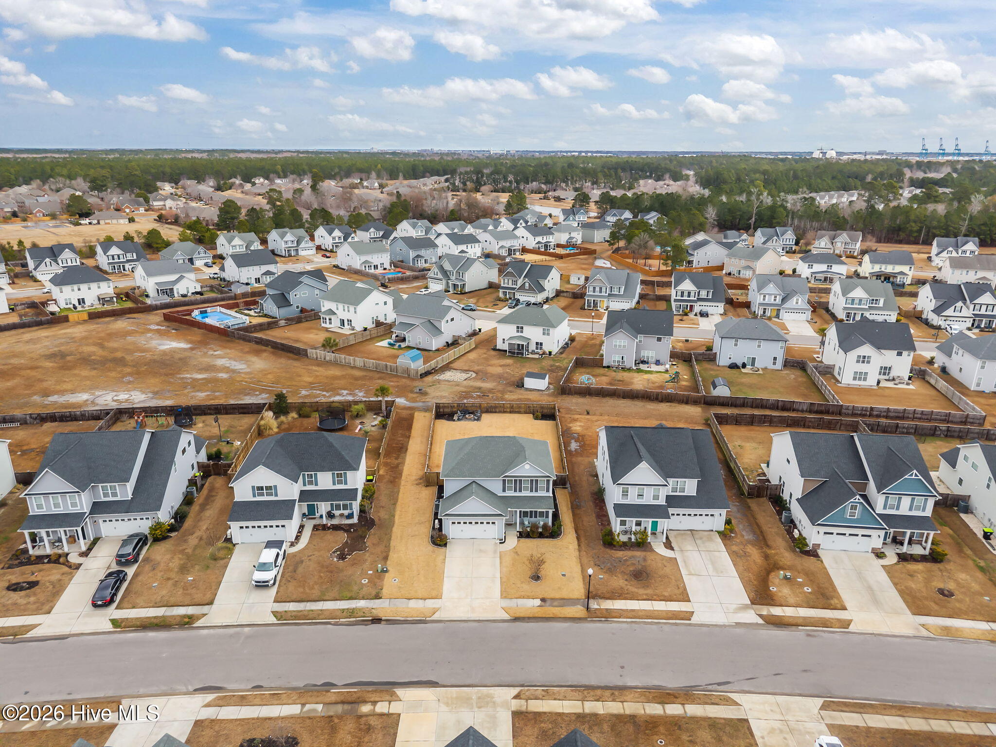 100555693 | Photo 50