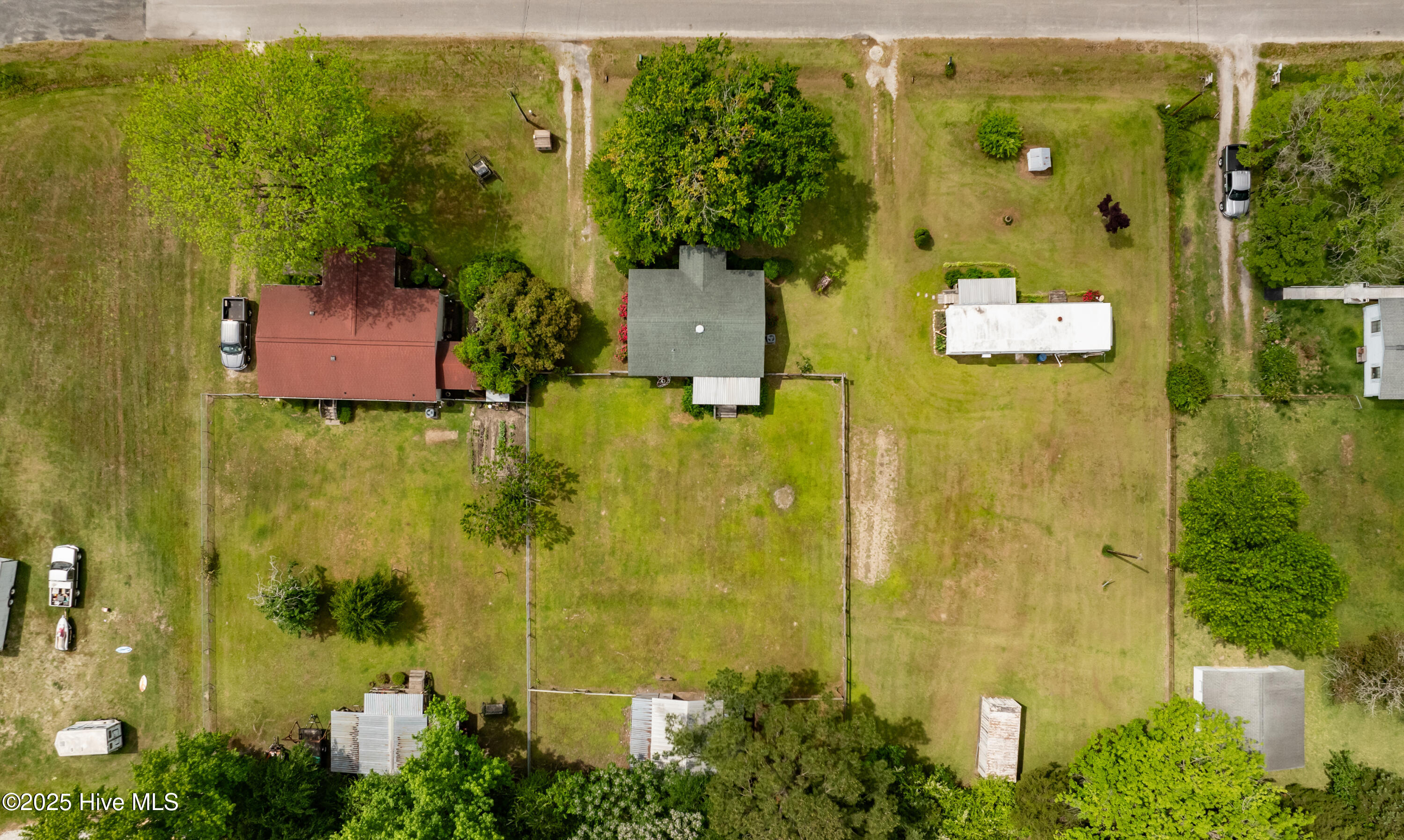 100503942 | Photo 35