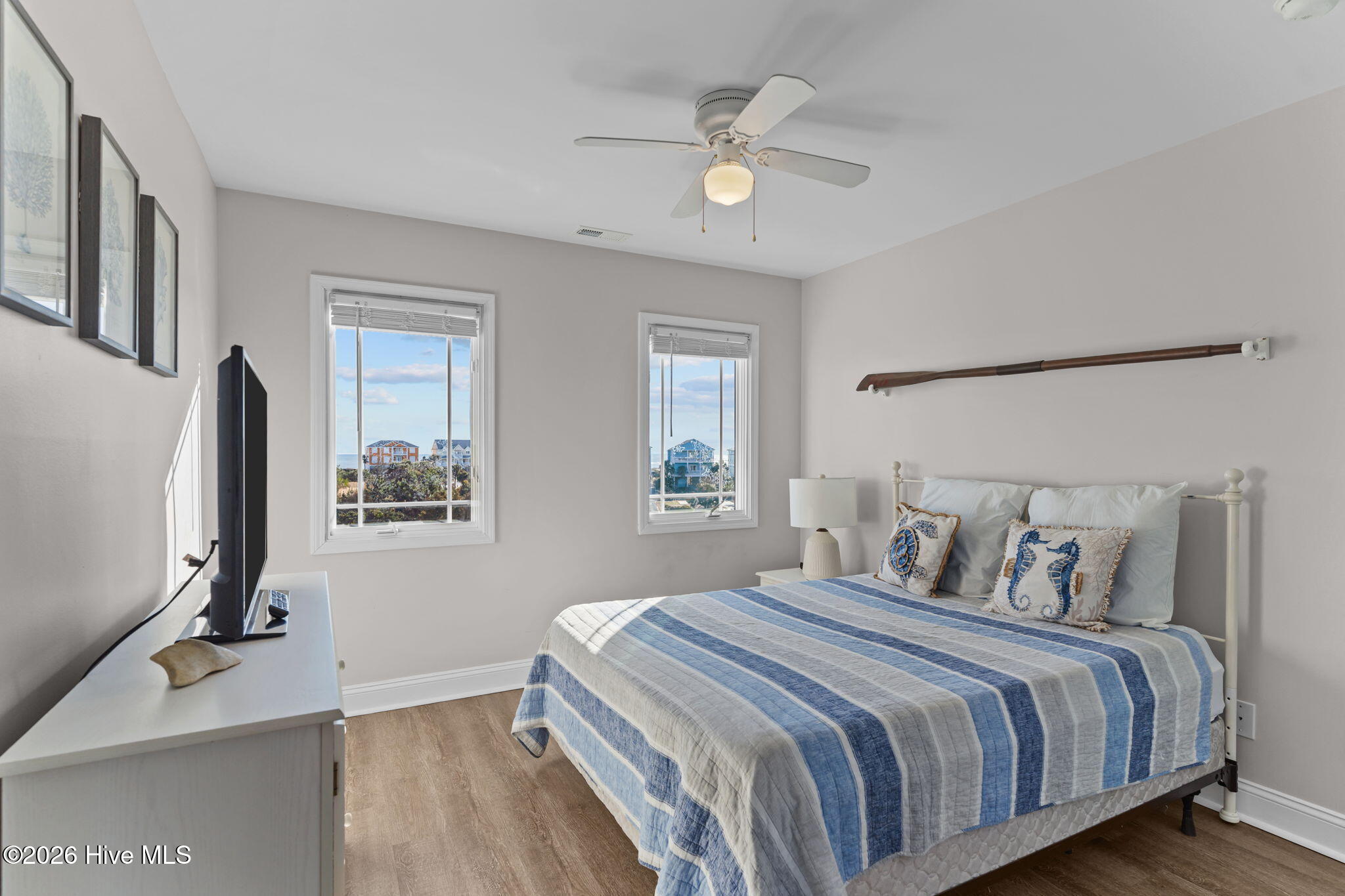 100554920 | Photo 32