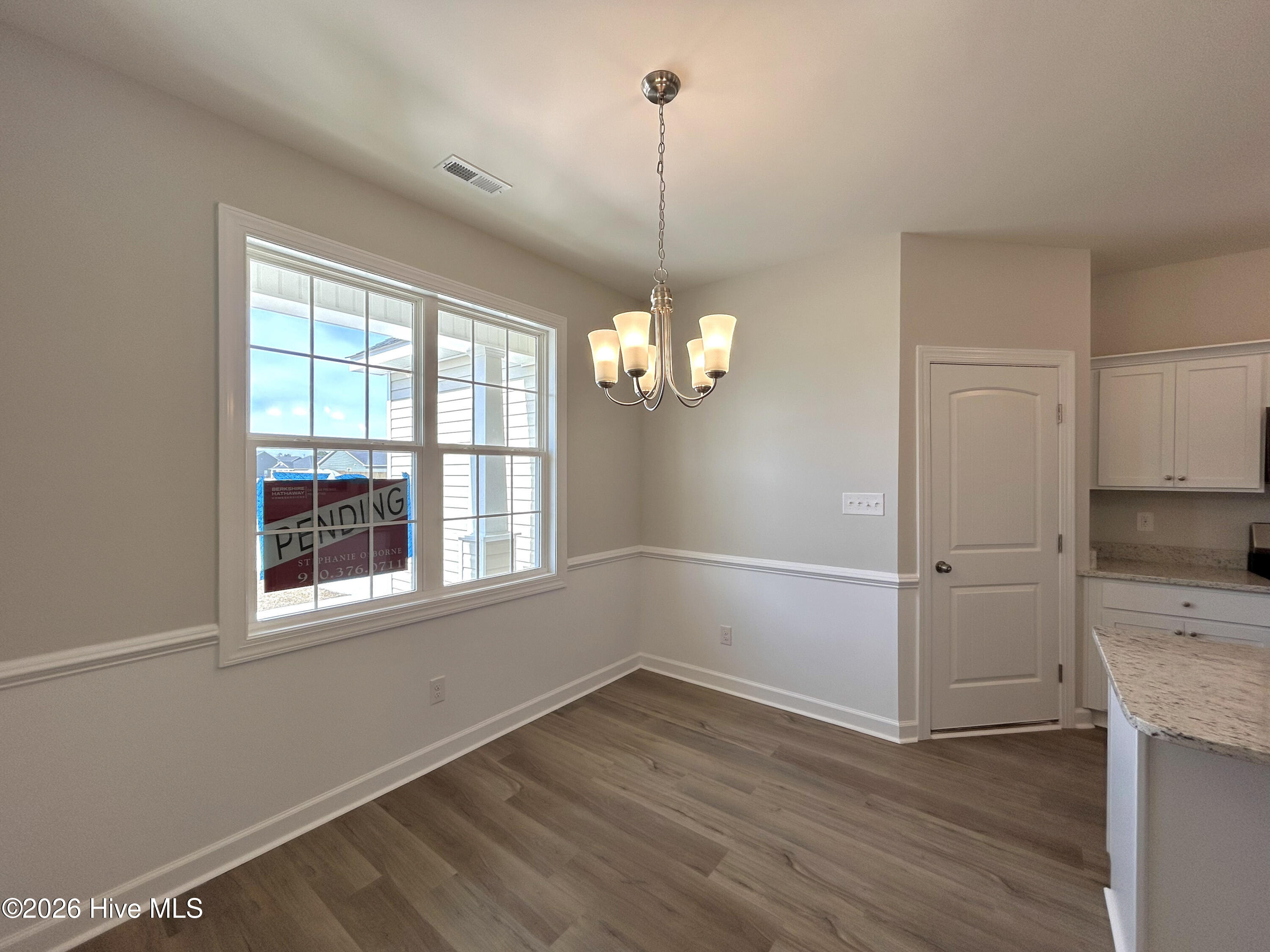 100560362 | Photo 20