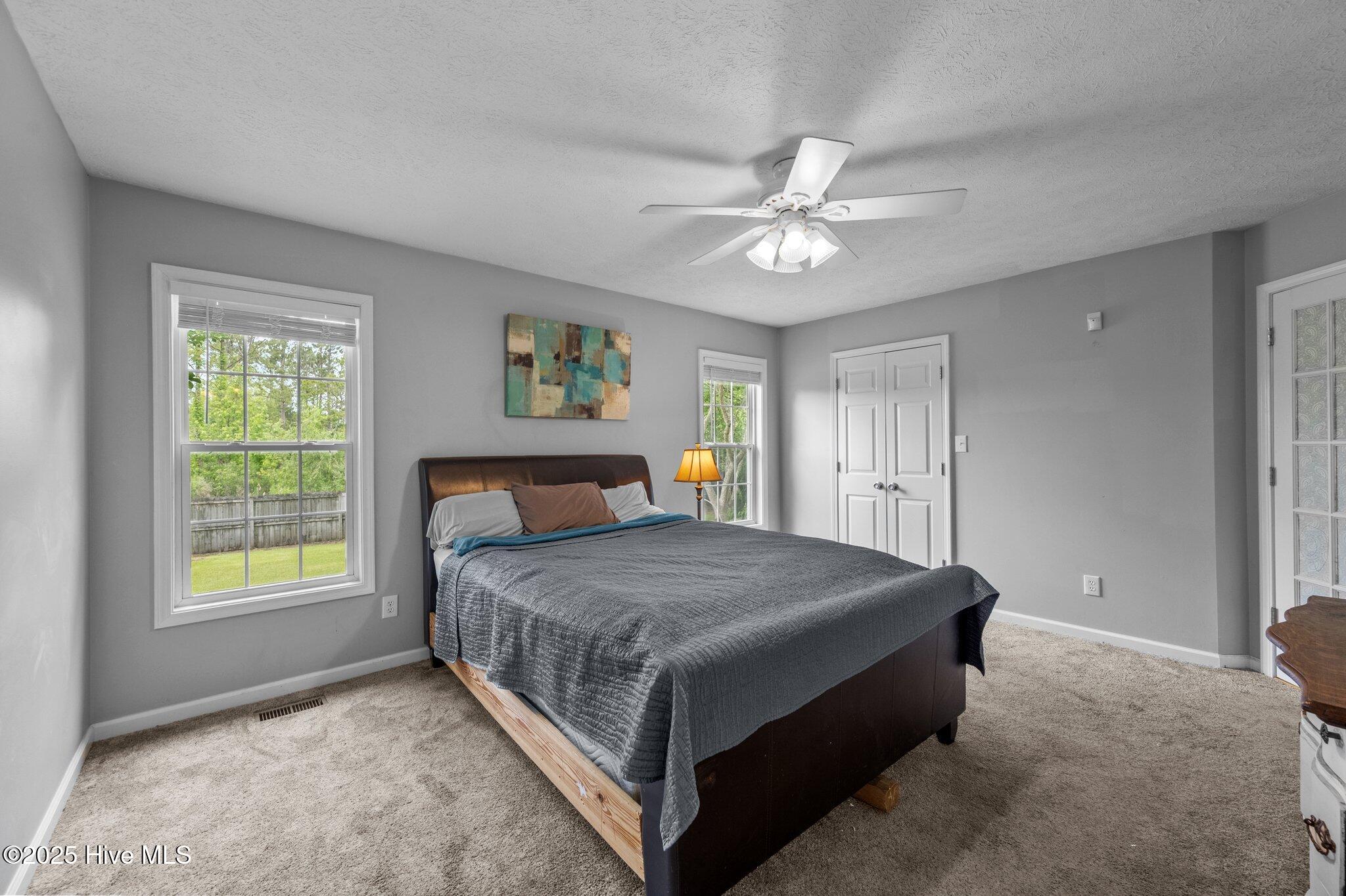 100548060 | Photo 20