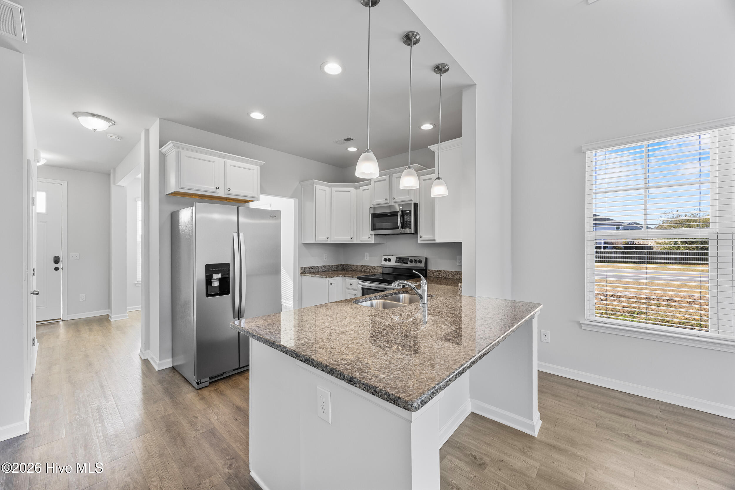 100557487 | Photo 10