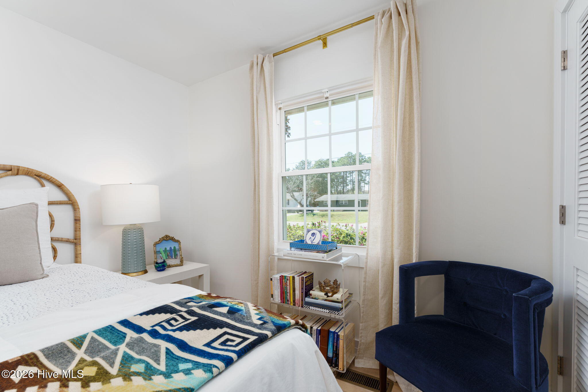 100561167 | Photo 25