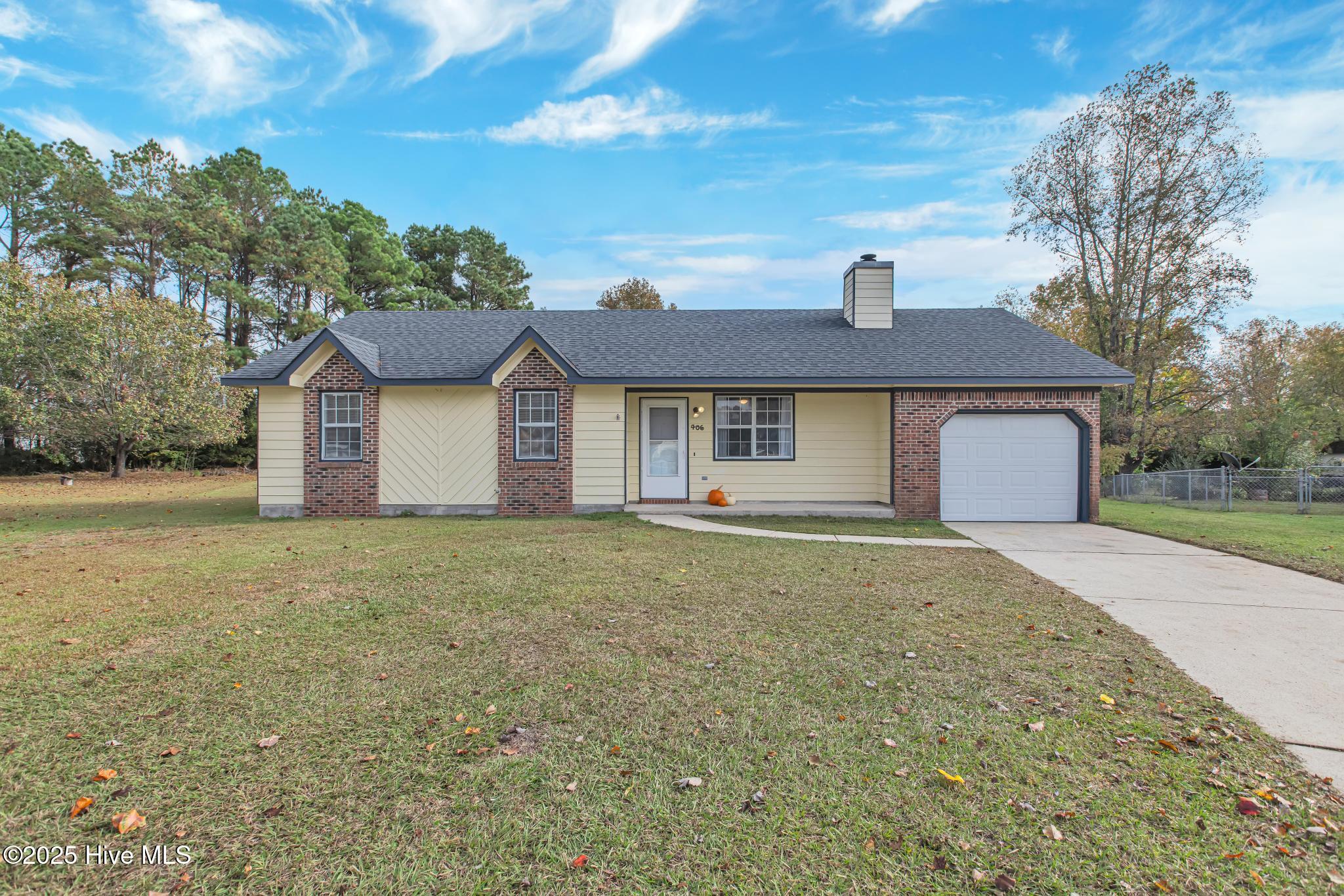 406 Singletree Court, Jacksonville, NC 28540 – photo 2: 425A4189