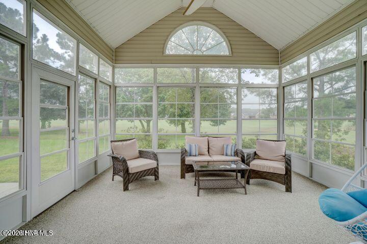 100548362 | Photo 23