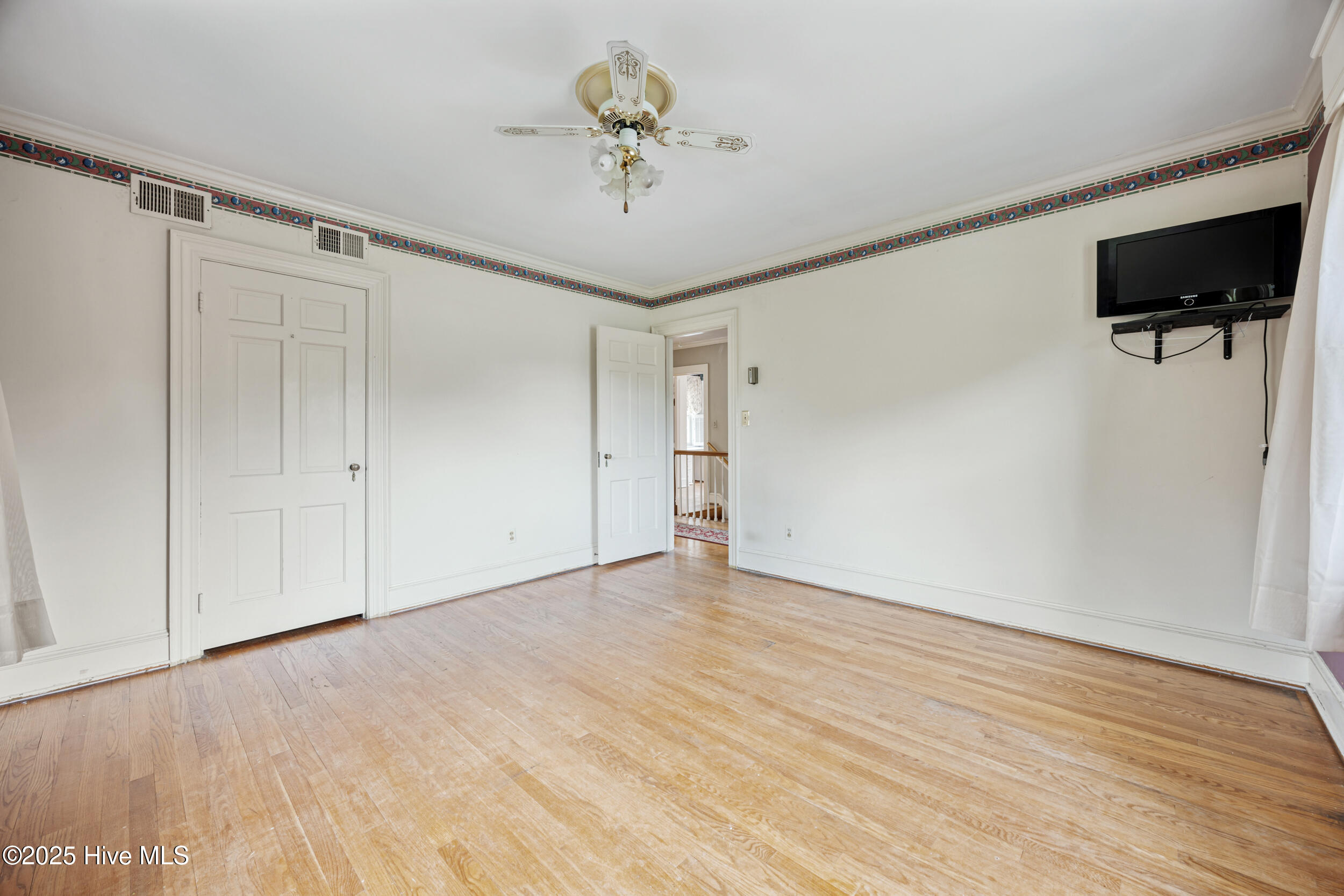 1300 Fairfax Avenue, Elizabeth City, NC, 27909