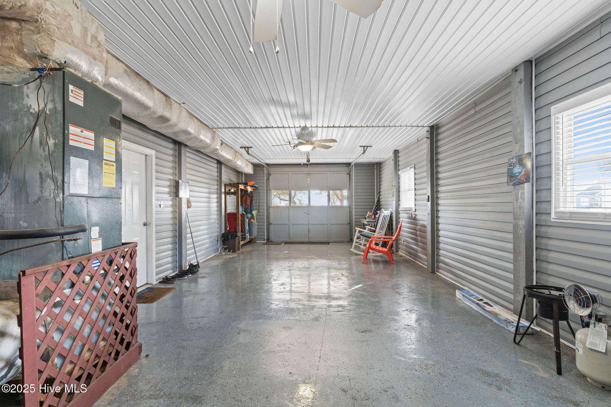 100544107 | Photo 40