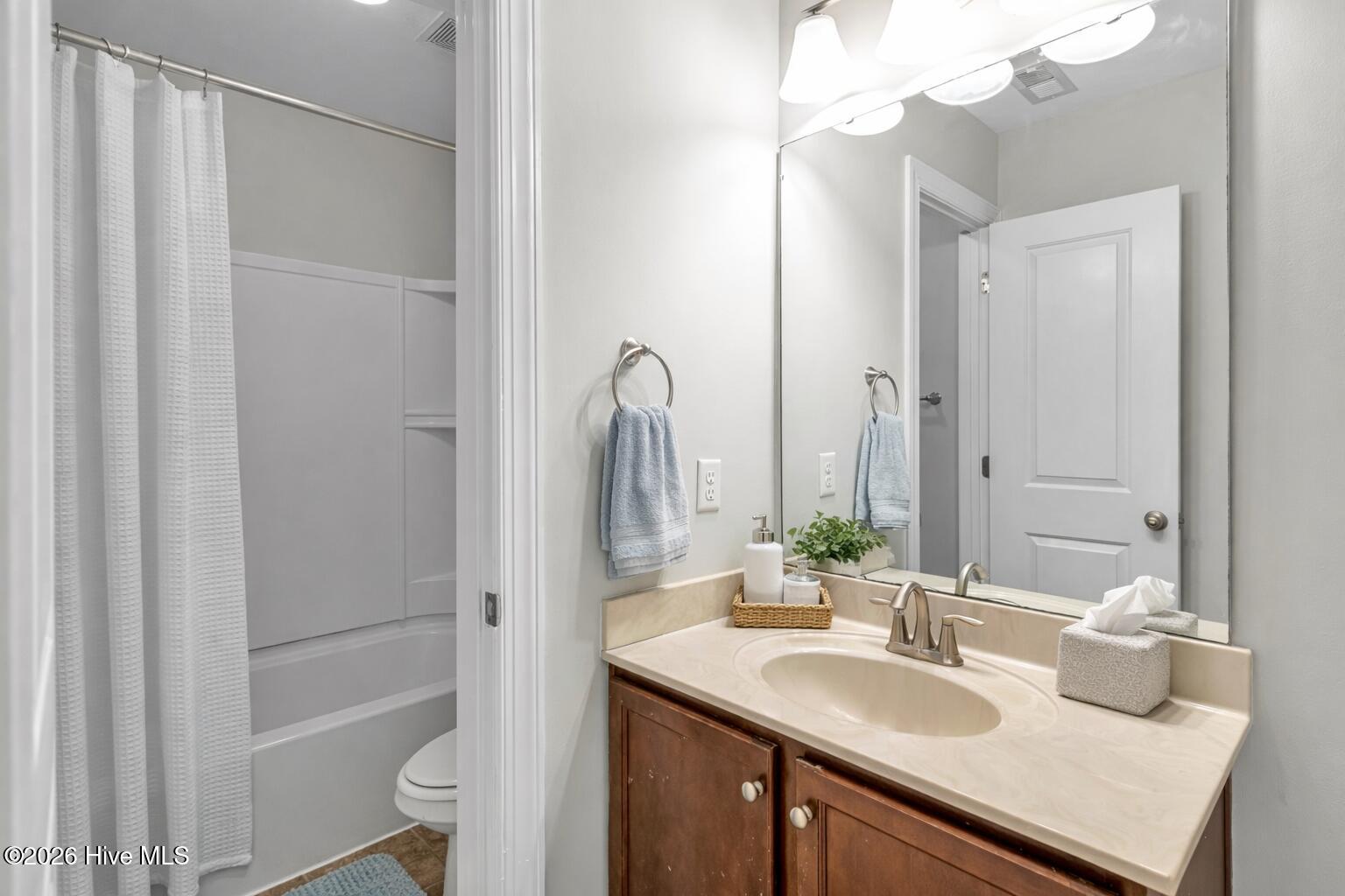 100566446 | Photo 29