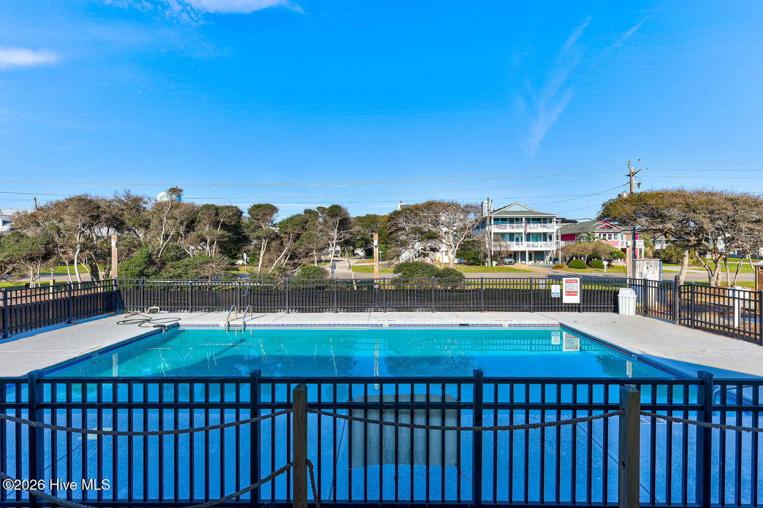 100560300 | Photo 31