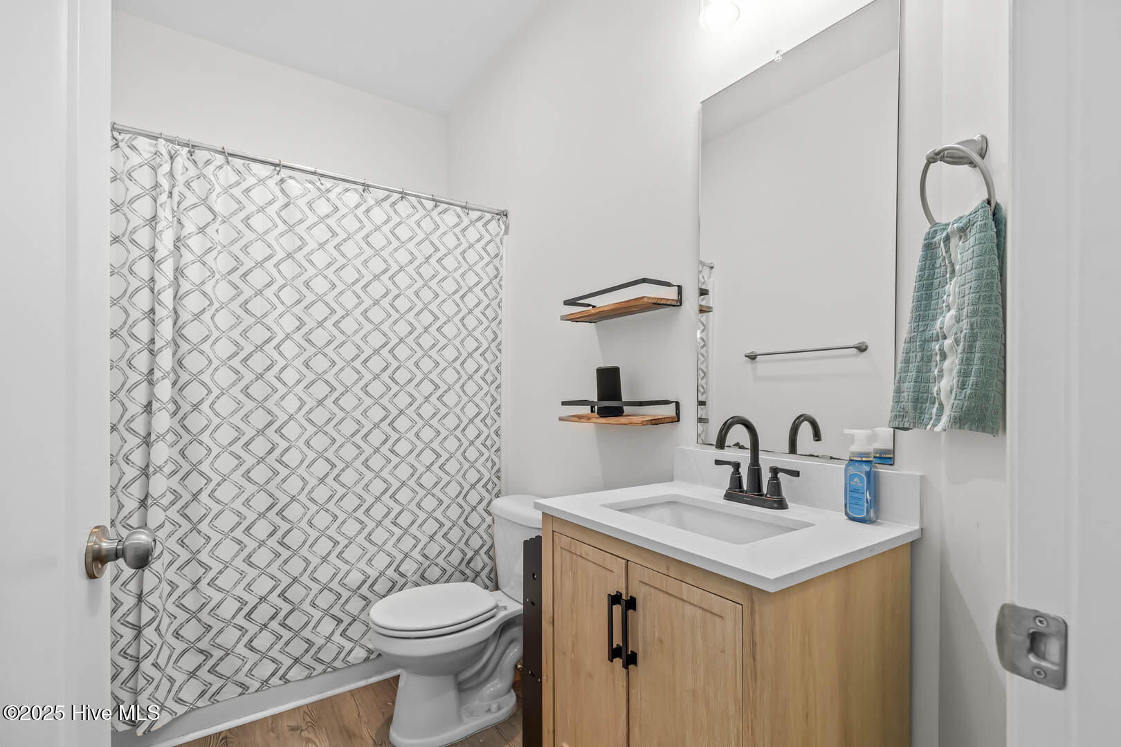 100516062 | Photo 47