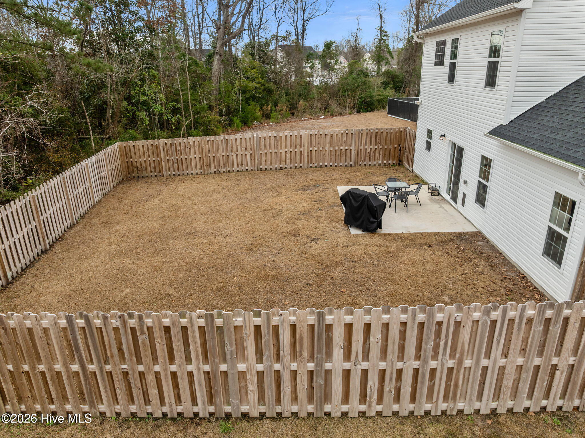 100549197 | Photo 47