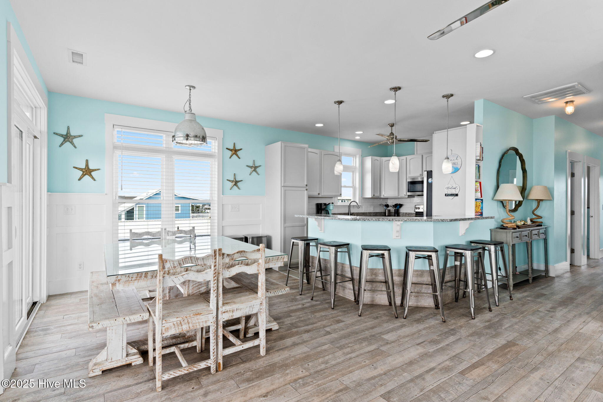 100528214 | Photo 25