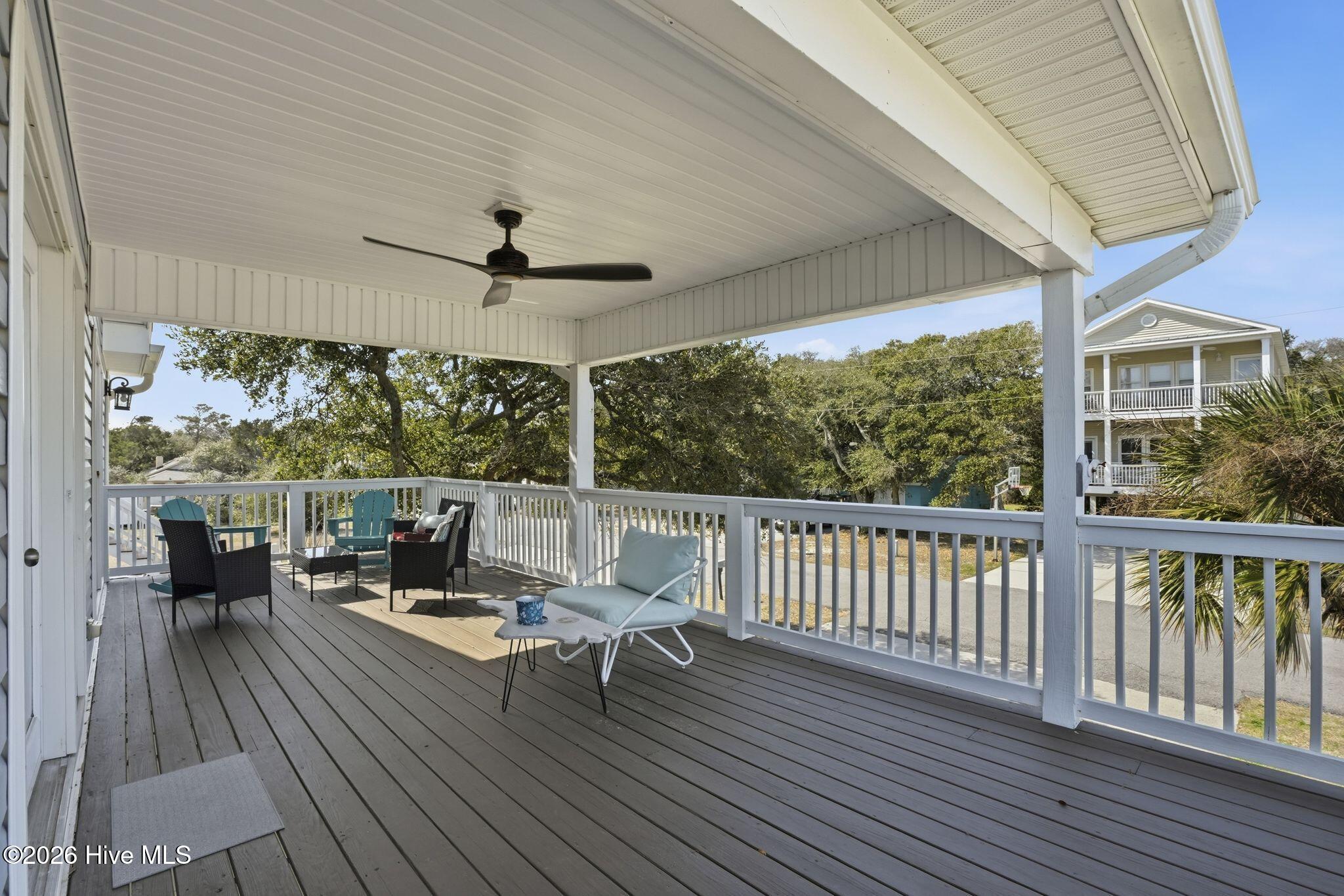 100558561 | Photo 14