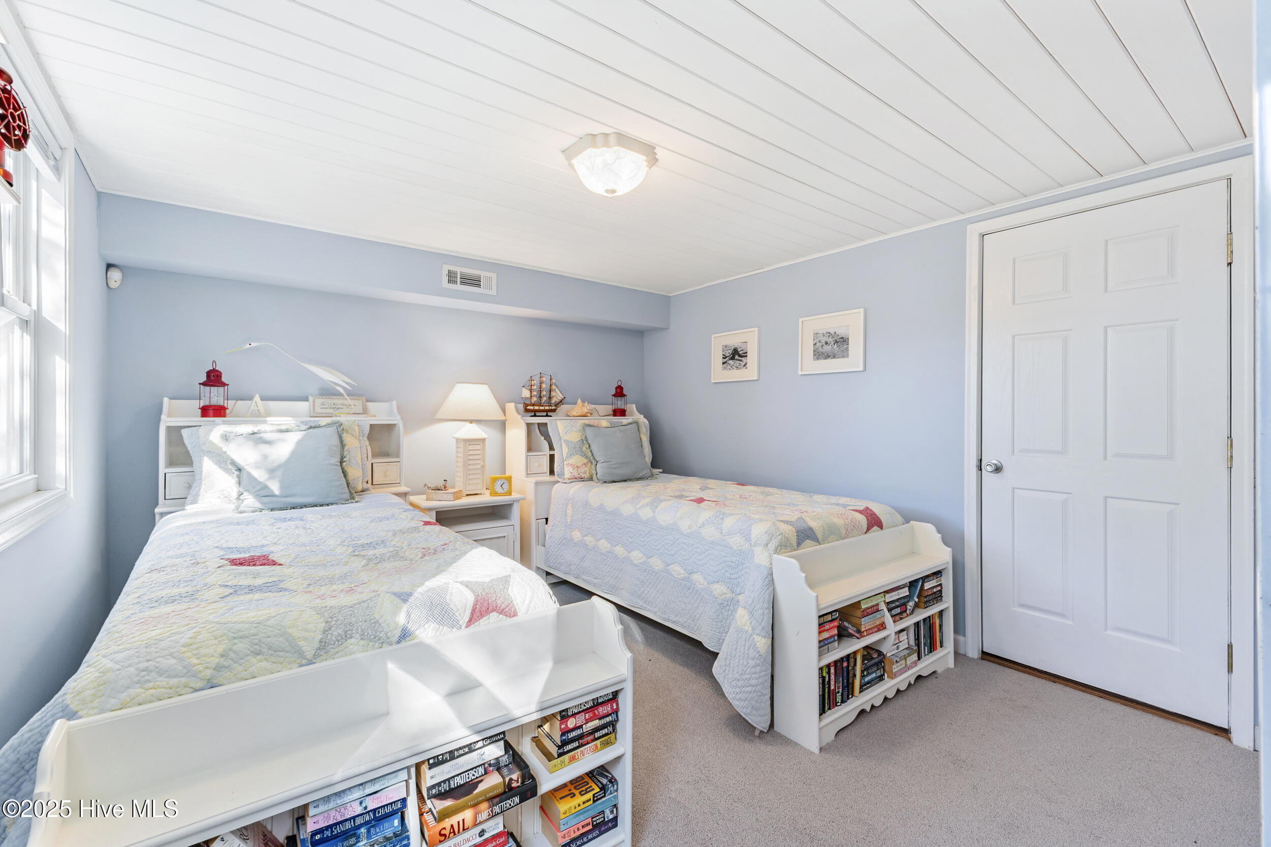 100545417 | Photo 29