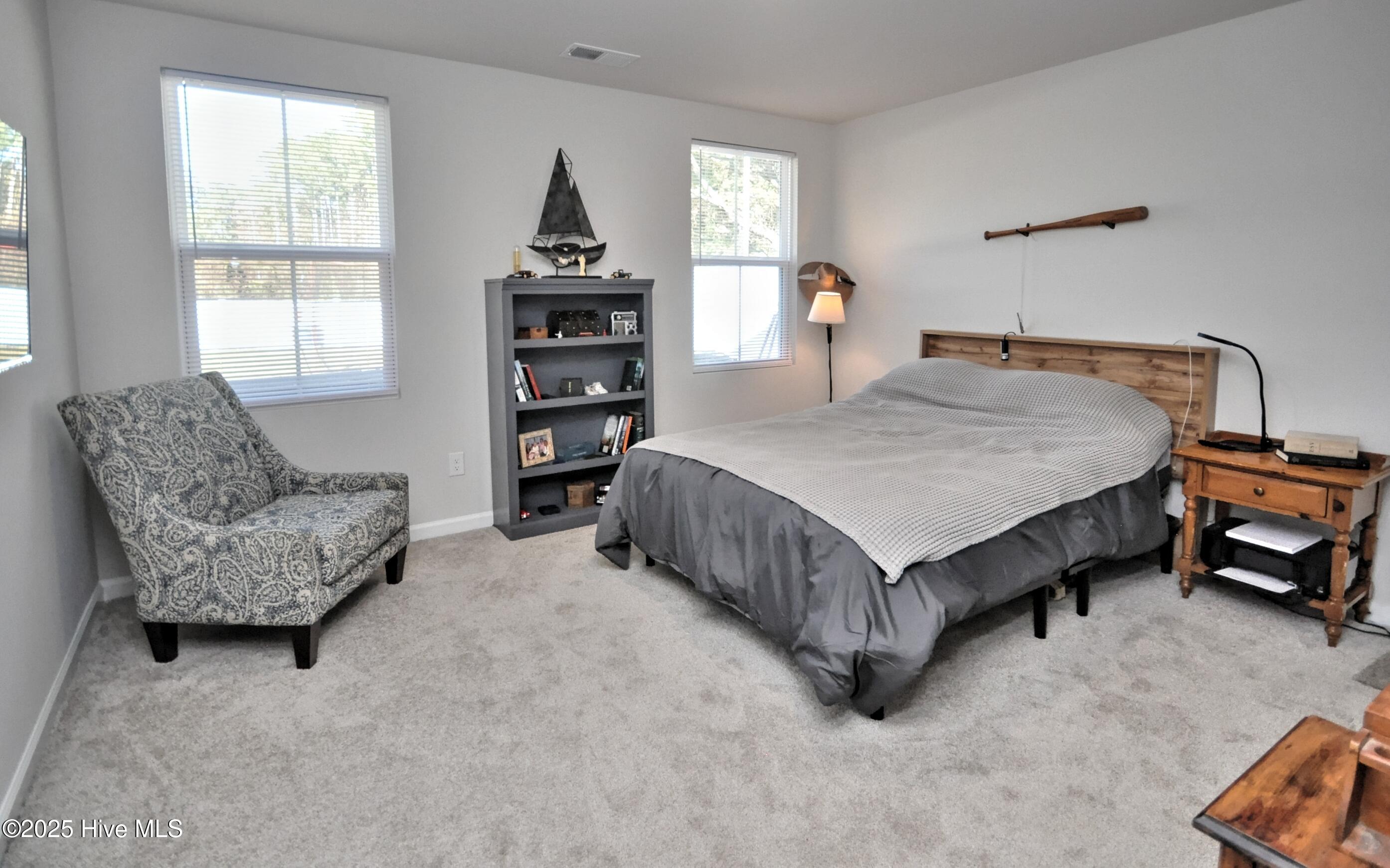 100542136 | Photo 18