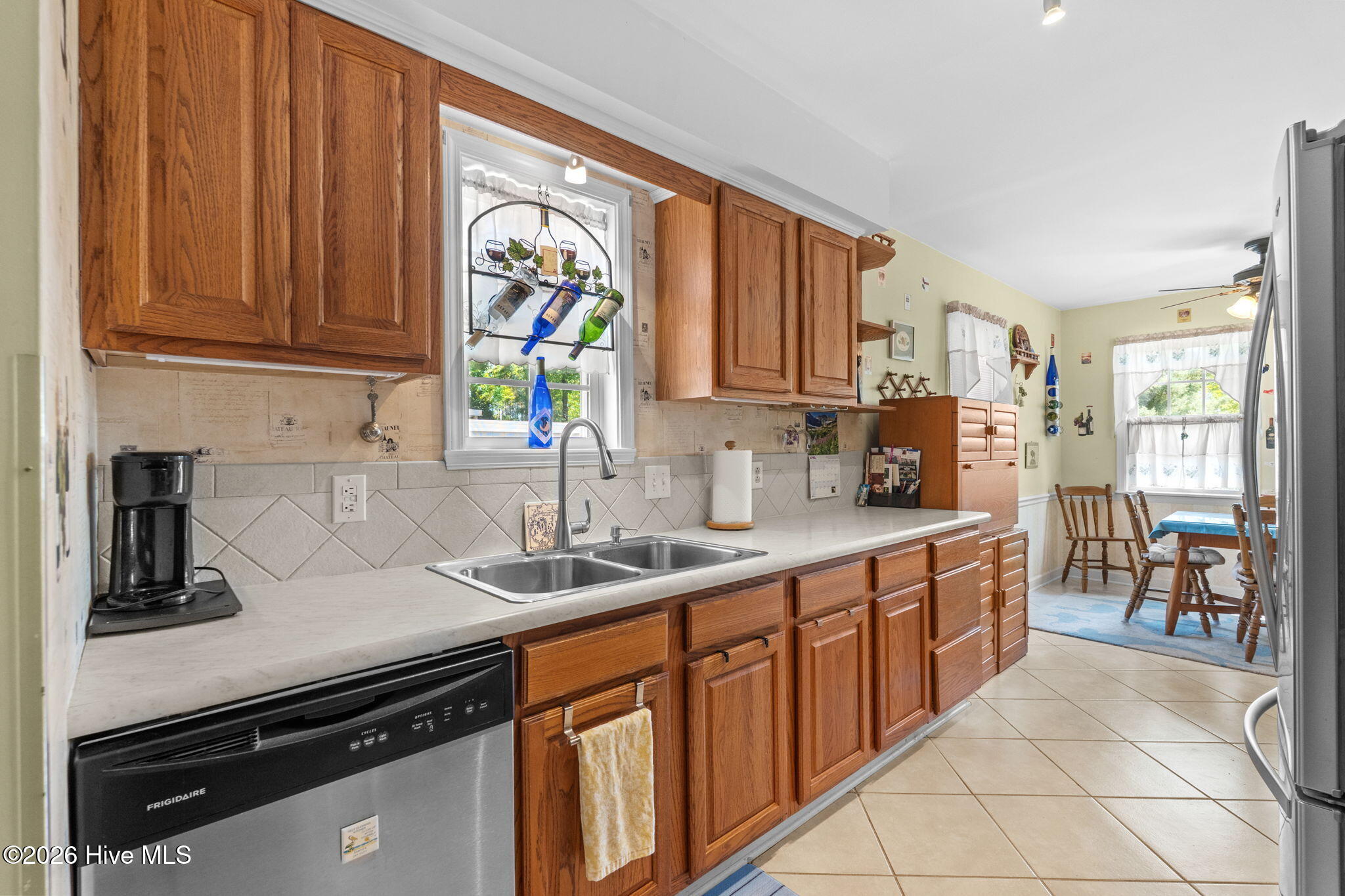 100568213 | Photo 18