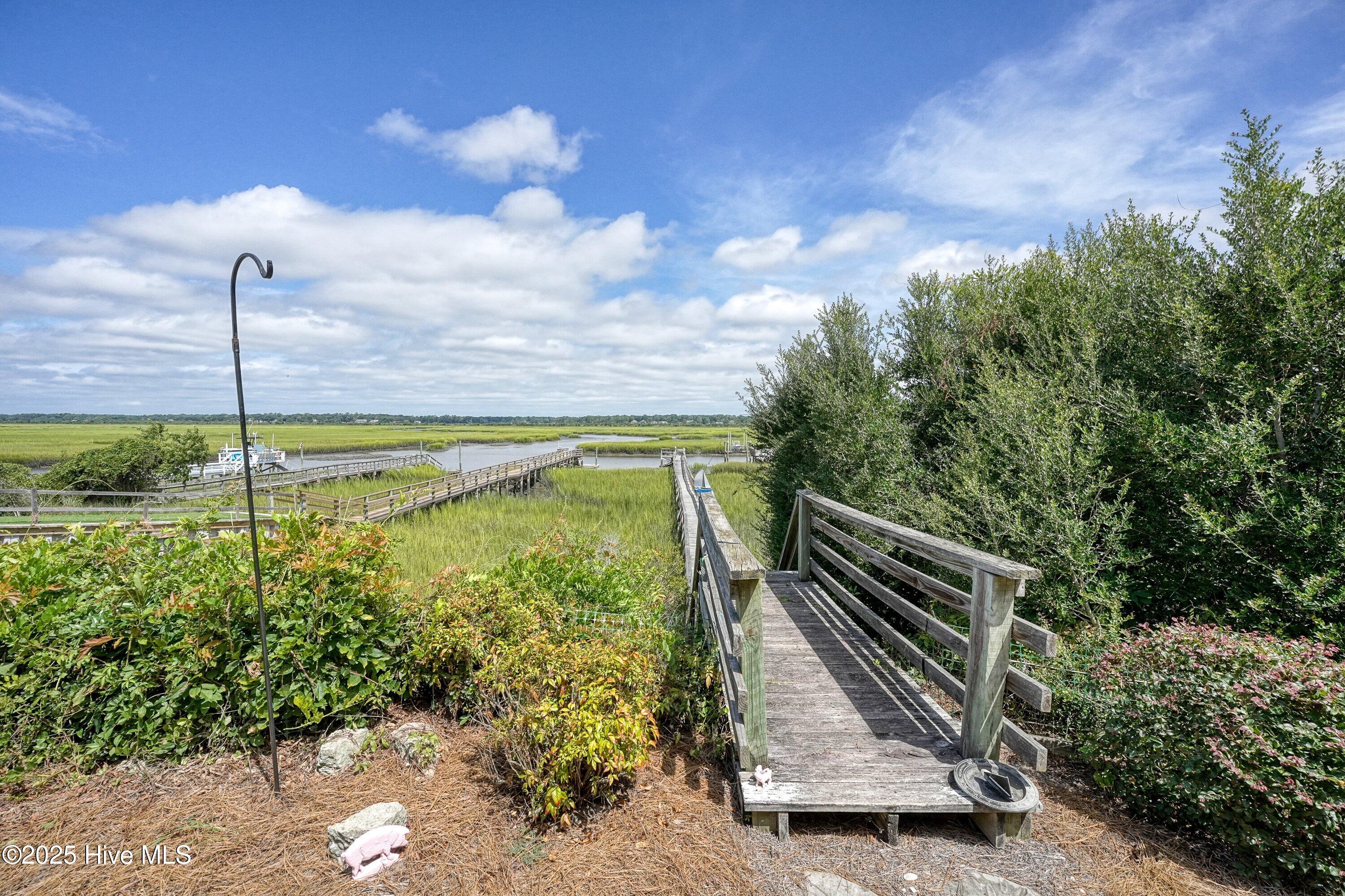 100522322 | Photo 32