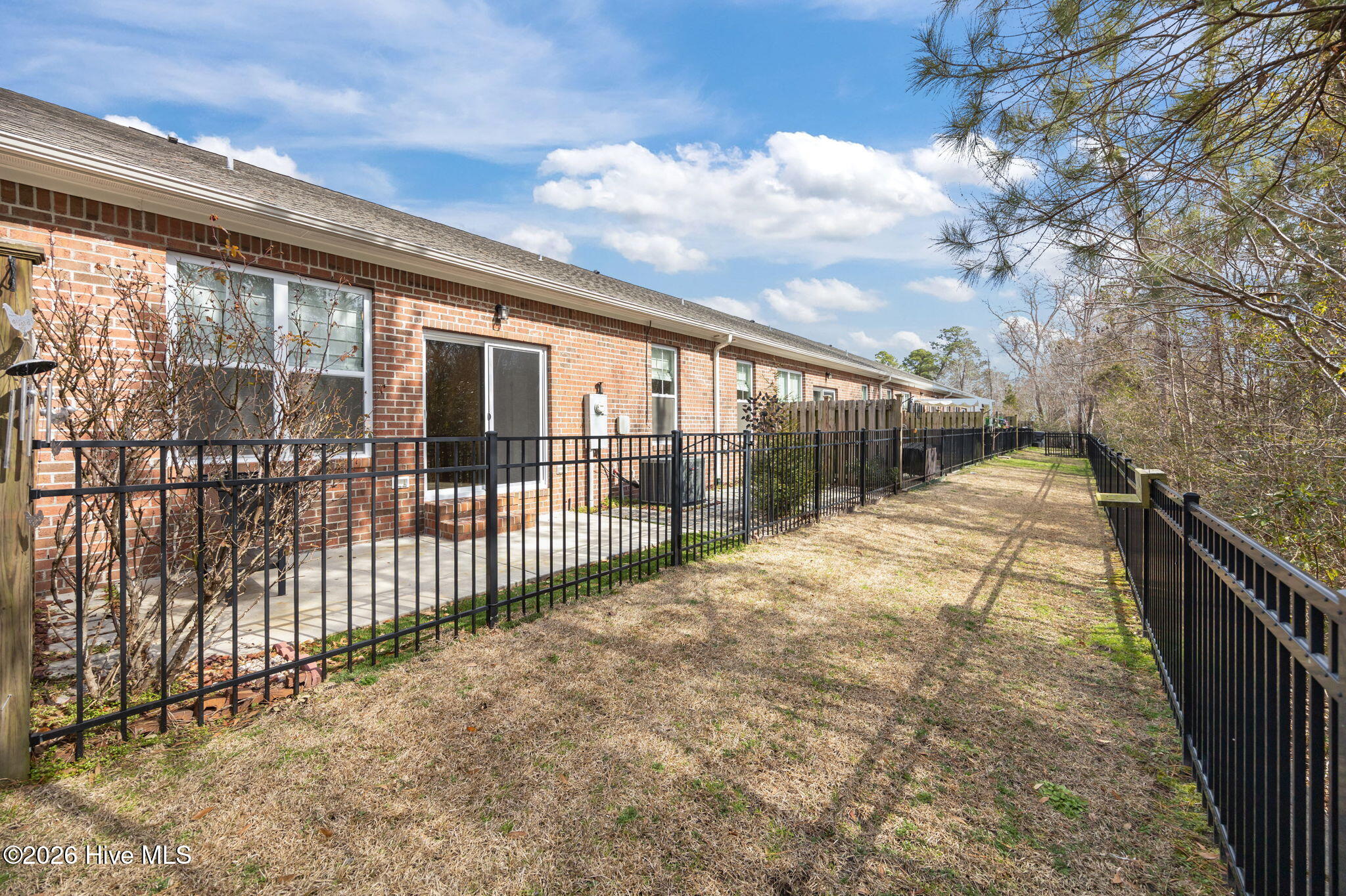 100556158 | Photo 10