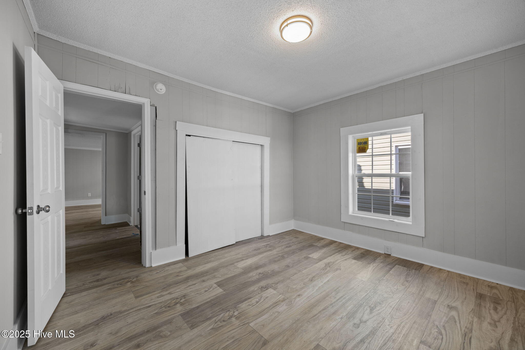 100545676 | Photo 32