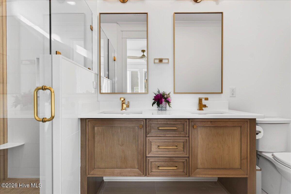 100543299 | Photo 15