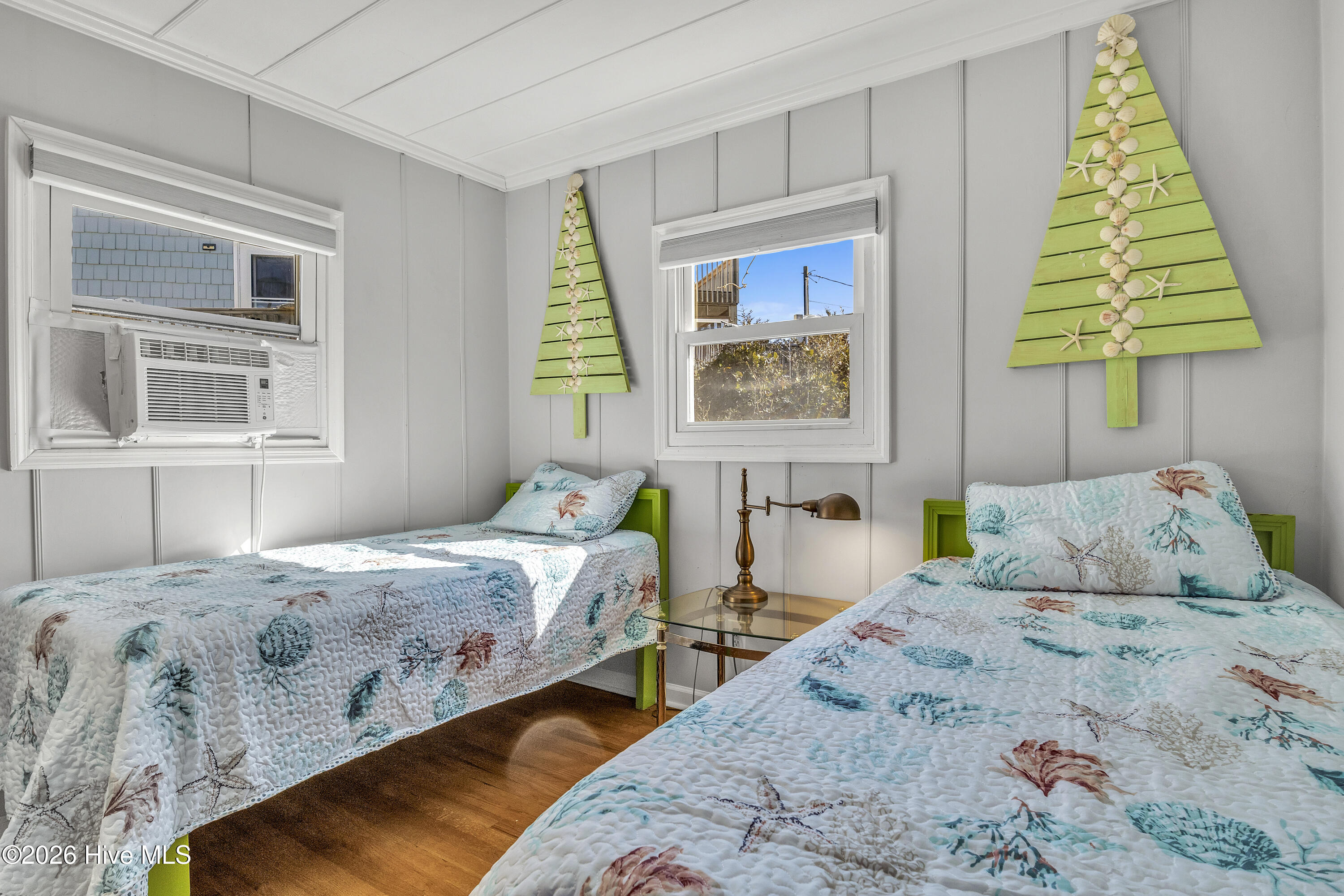 100550630 | Photo 21