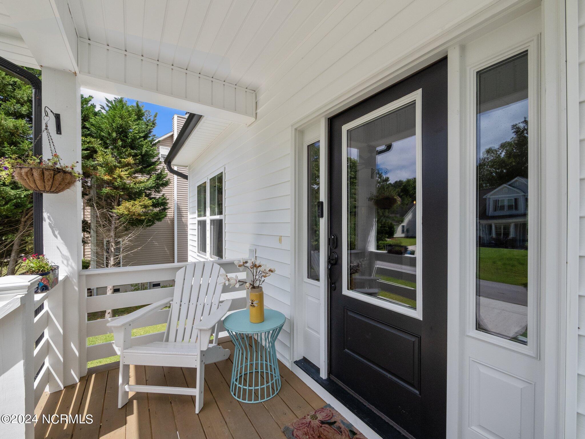 100560825 | Photo 15