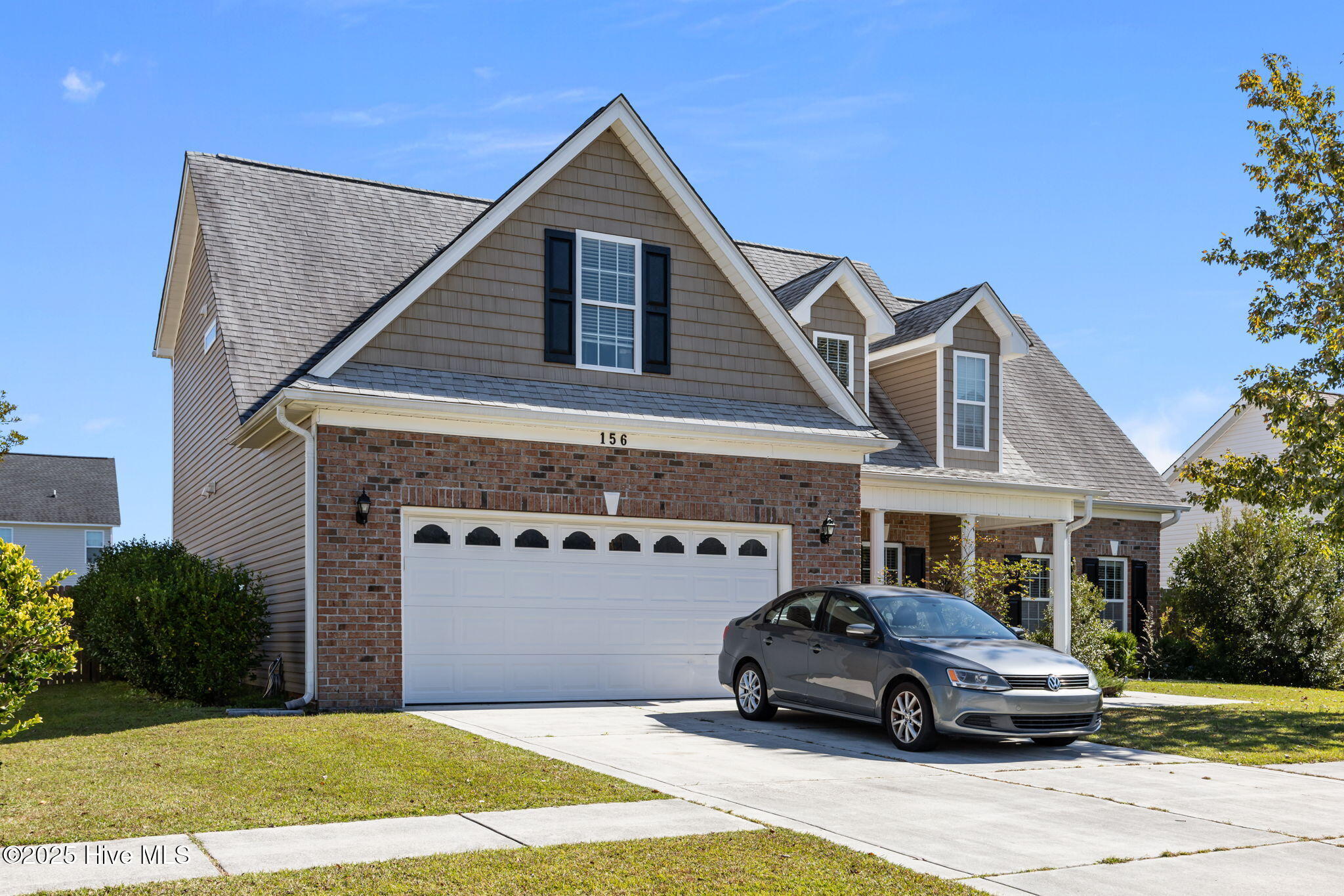 100532317 | Photo 51