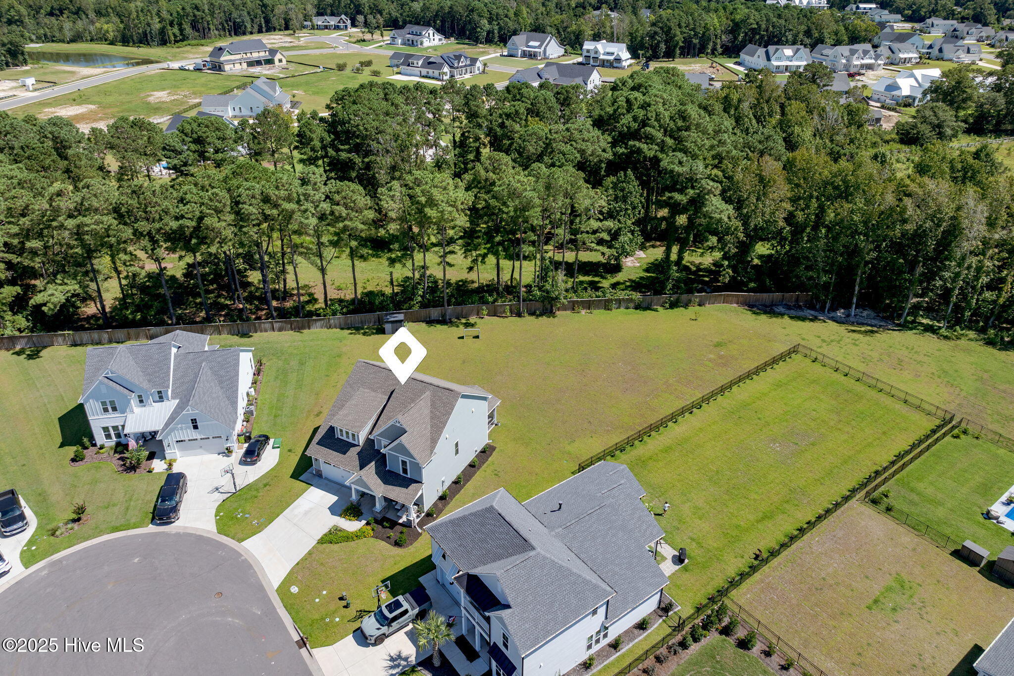 100527863 | Photo 73