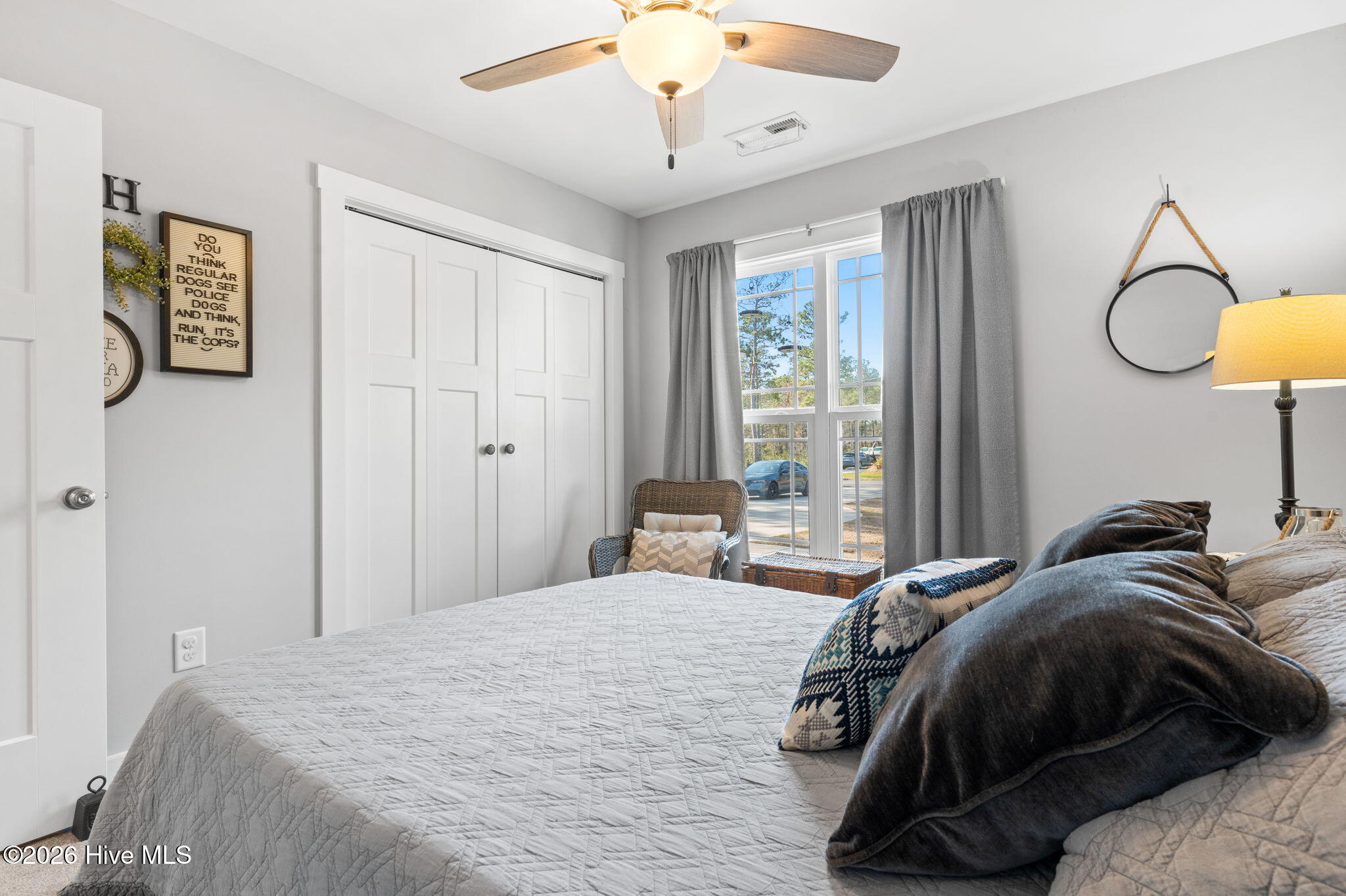 100557943 | Photo 25