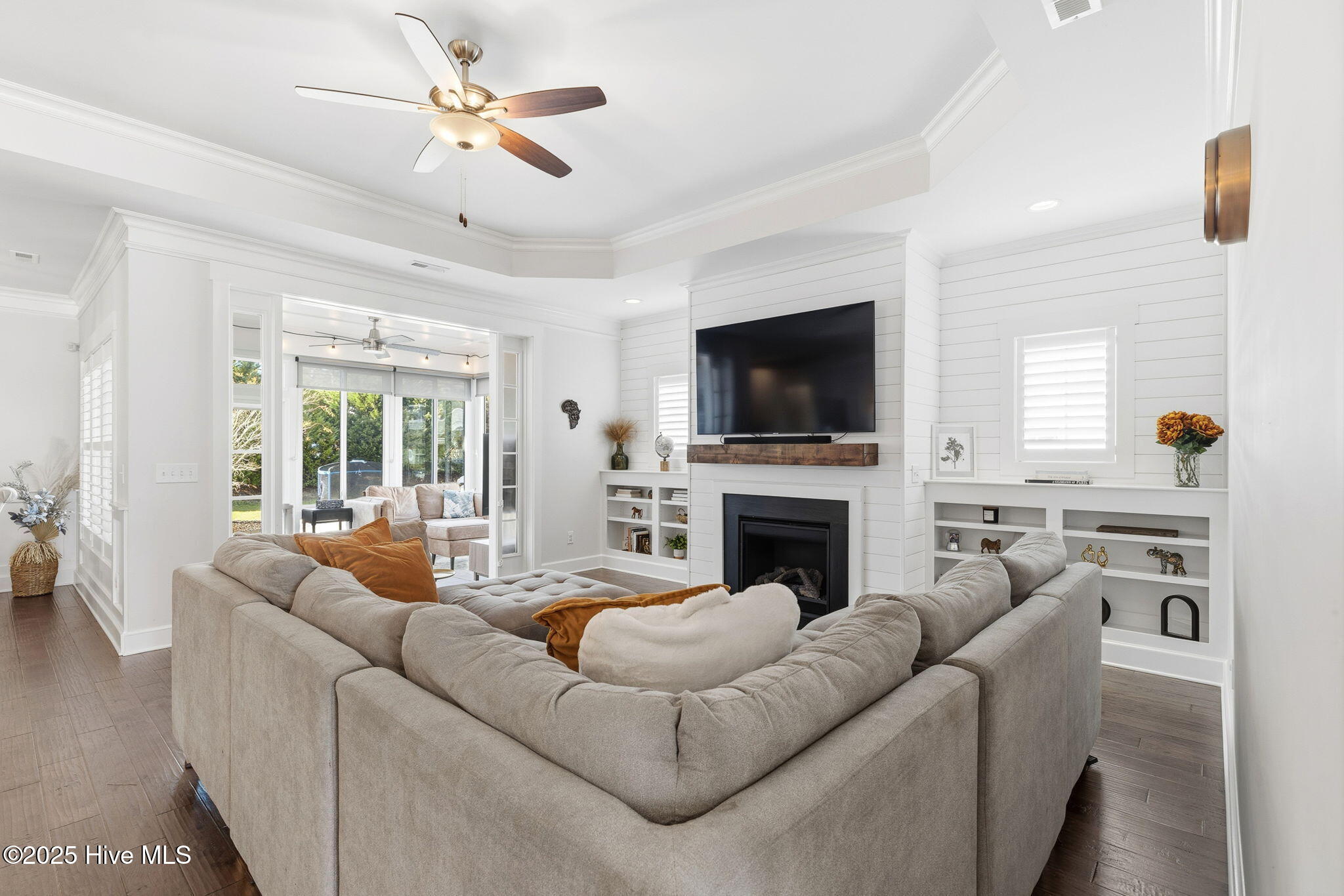 100540191 | Photo 10