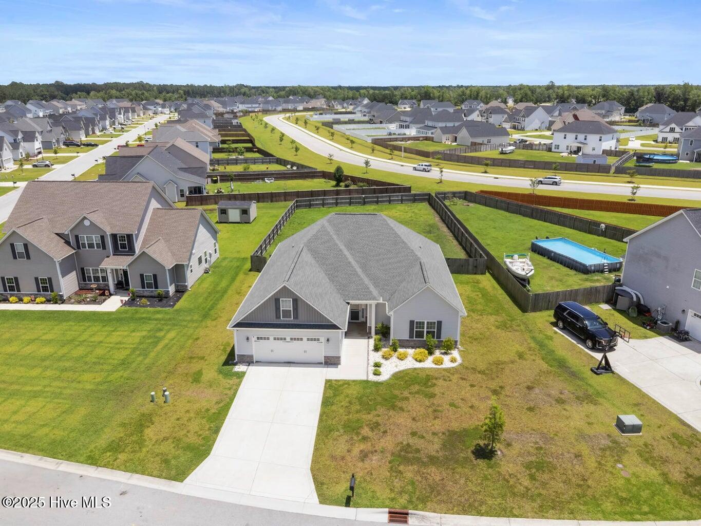 100545840 | Photo 28