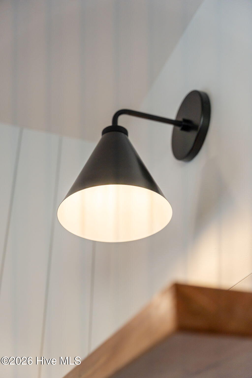 100553287 | Photo 23