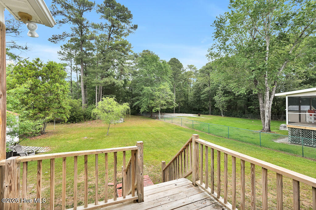 100570666 | Photo 26