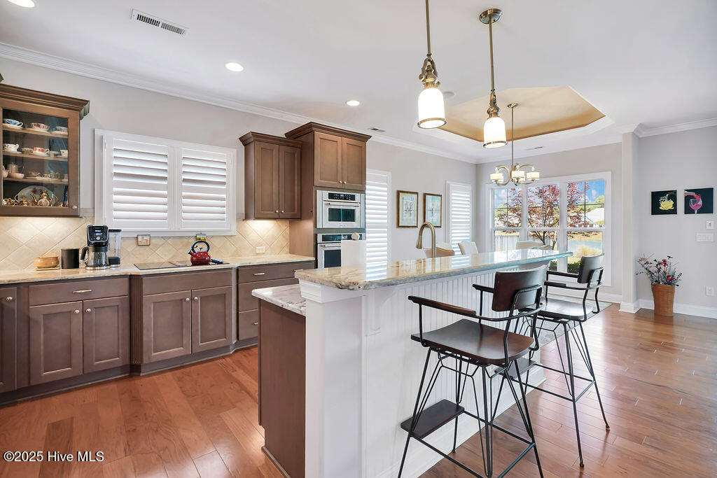 100534763 | Photo 15